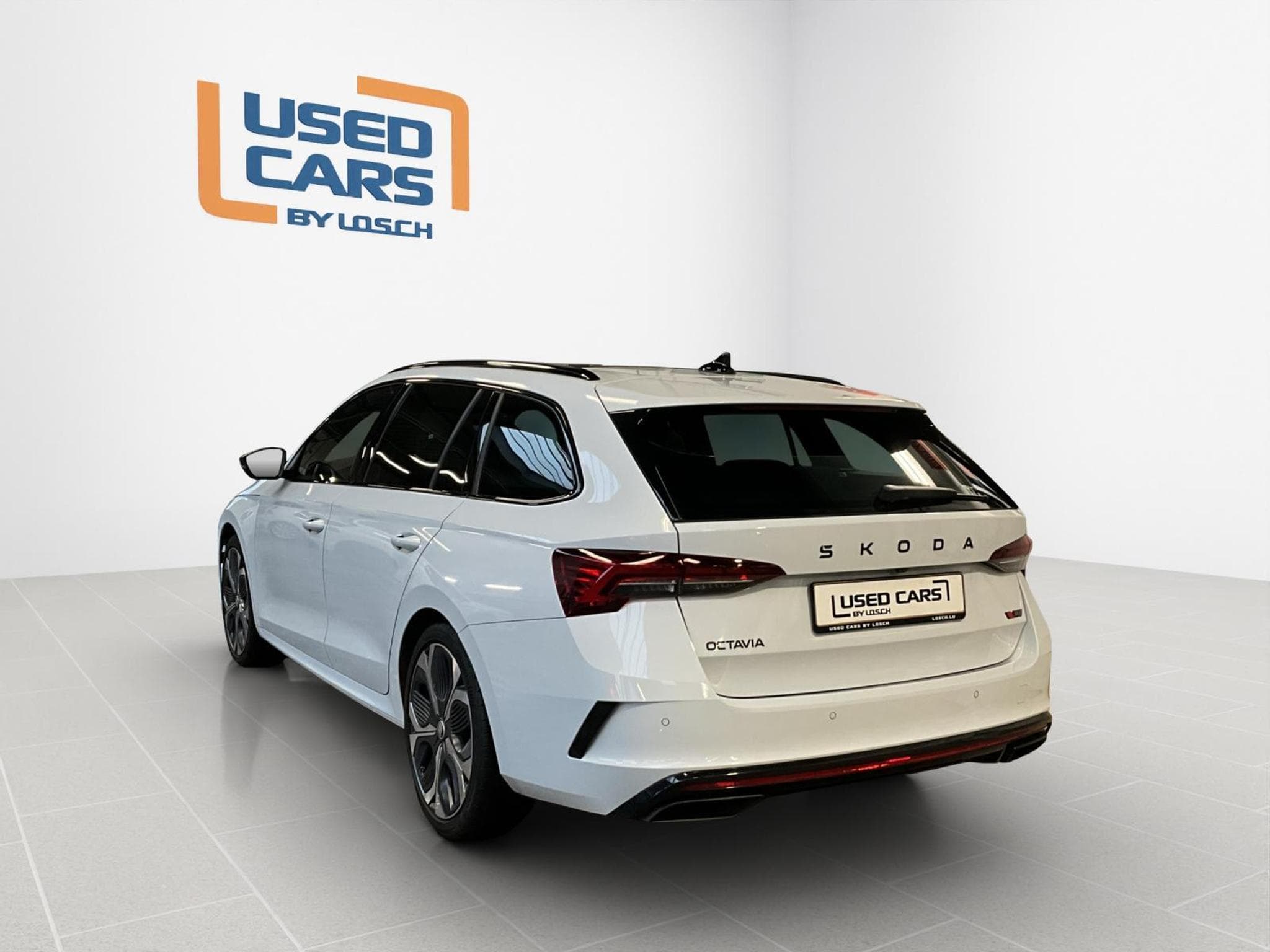 Skoda Octavia Combi+RS+DSG+Pano+360+AHK (2024) - Foto 6