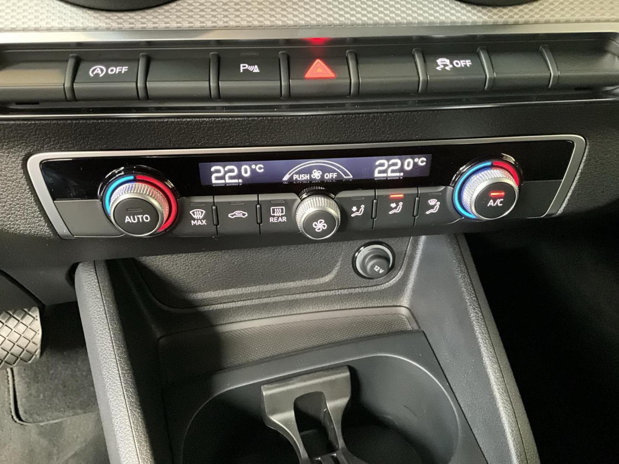 Audi Q2 Advanced+S-Tronic+Led+P.Business (2025) - Photo 19