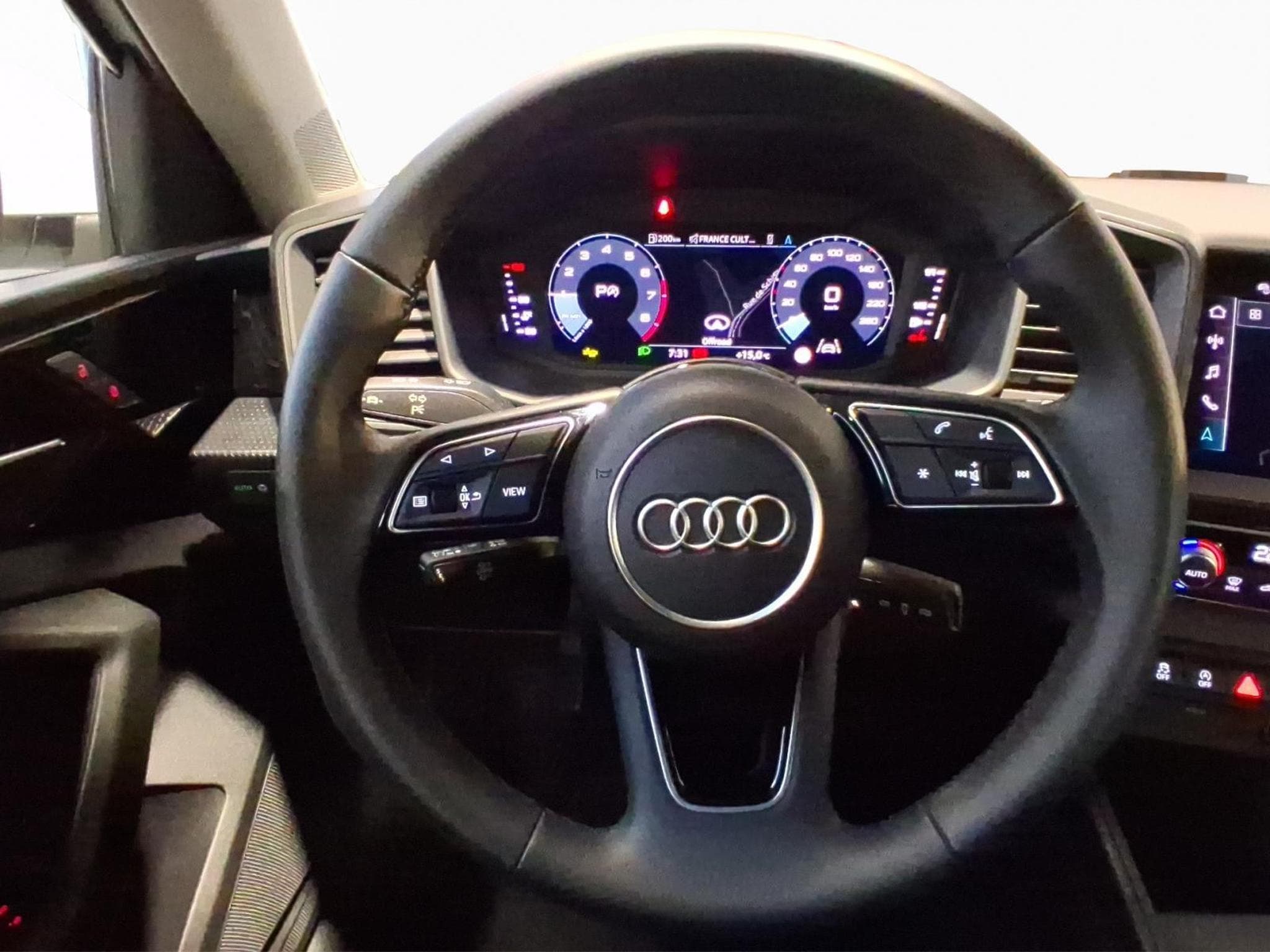 Audi A1 SB+Advanced+30TFSI+S-Tronic (2025) - Photo 12