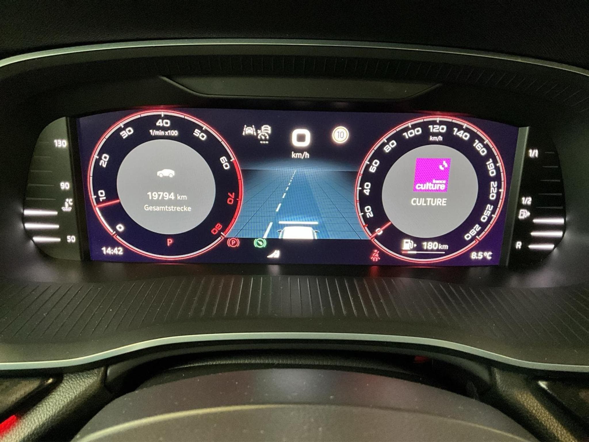 Skoda Octavia RS+DSG+Pano+SUEDIA+AHK (2025) - Foto 11