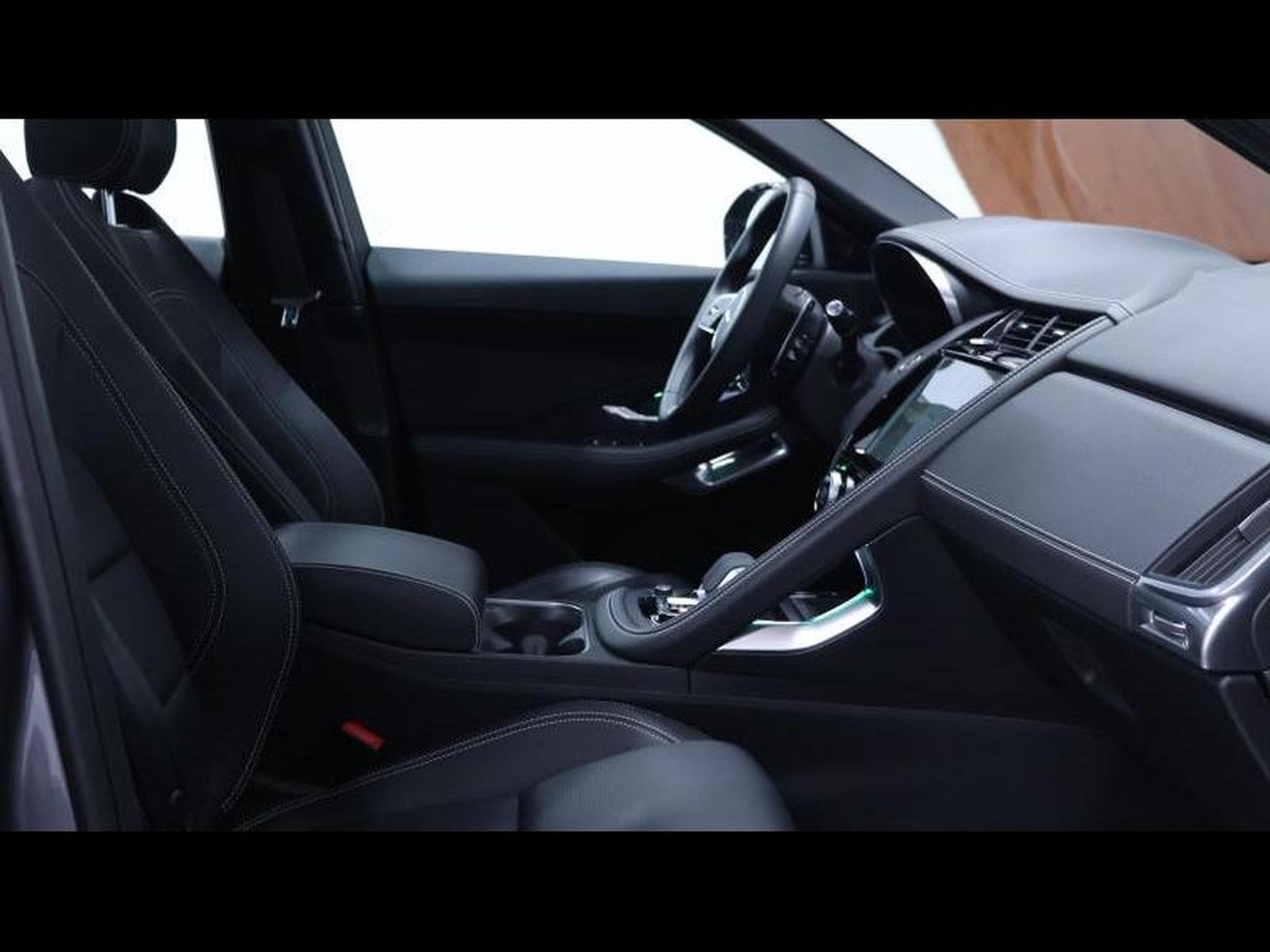 Jaguar E-Pace D165 S R-Dynamic AWD Auto (2024) - Photo 9