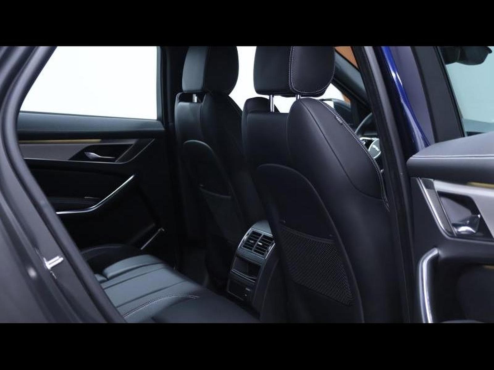 Jaguar F-Pace S D165 AWD Auto (2024) - Foto 9