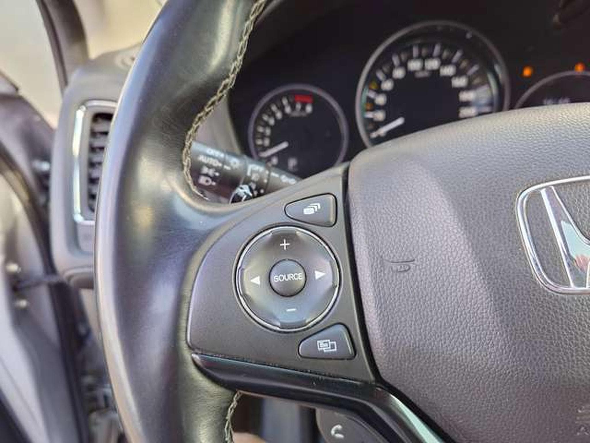 Honda HR-V HR-V 1.5i-VTEC Executive AUTOMATIQUE (2019) - Foto 11