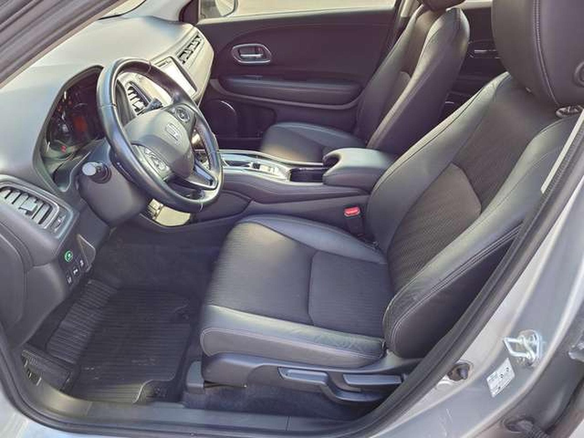 Honda HR-V HR-V 1.5i-VTEC Executive AUTOMATIQUE (2019) - Foto 5