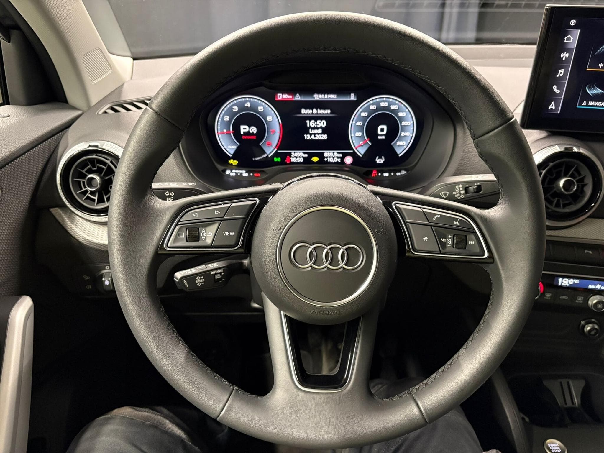 Audi Q2 35 TFSI 150cv S-line S-tronic (2025) - Foto 7