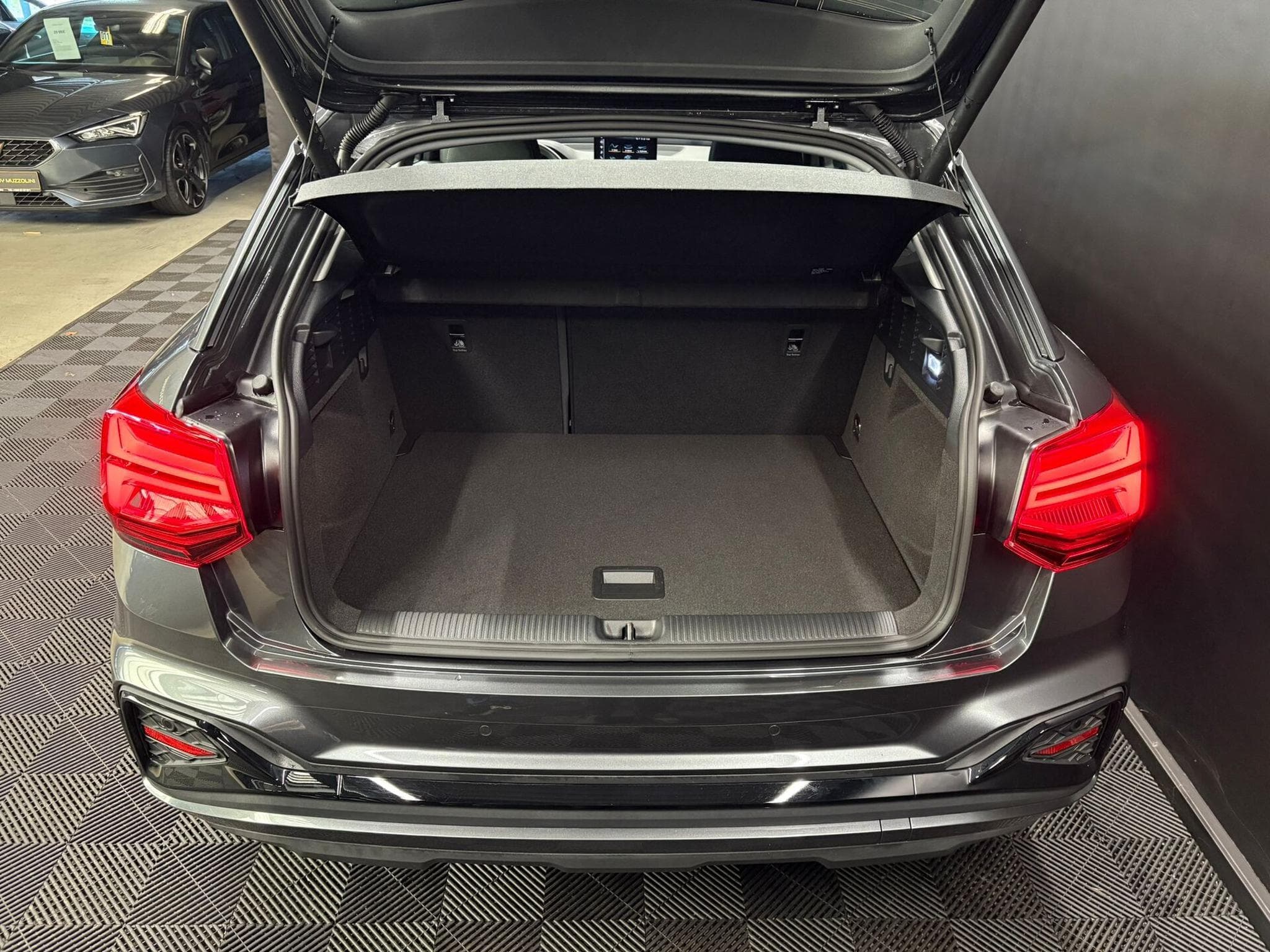 Audi Q2 35 TFSI 150cv S-line S-tronic (2025) - Photo 13