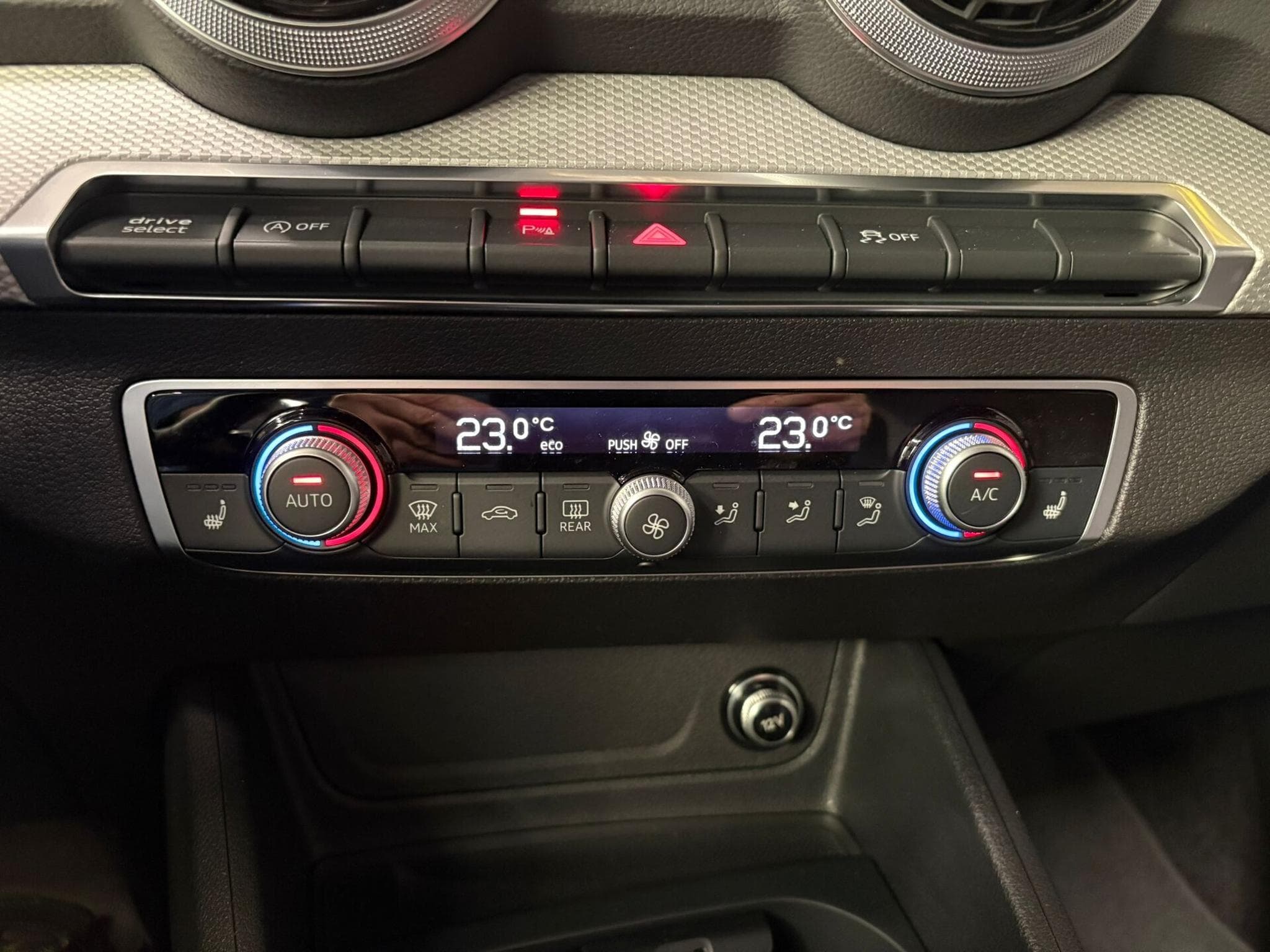 Audi Q2 35 TFSI 150cv S-line S-tronic (2025) - Photo 5