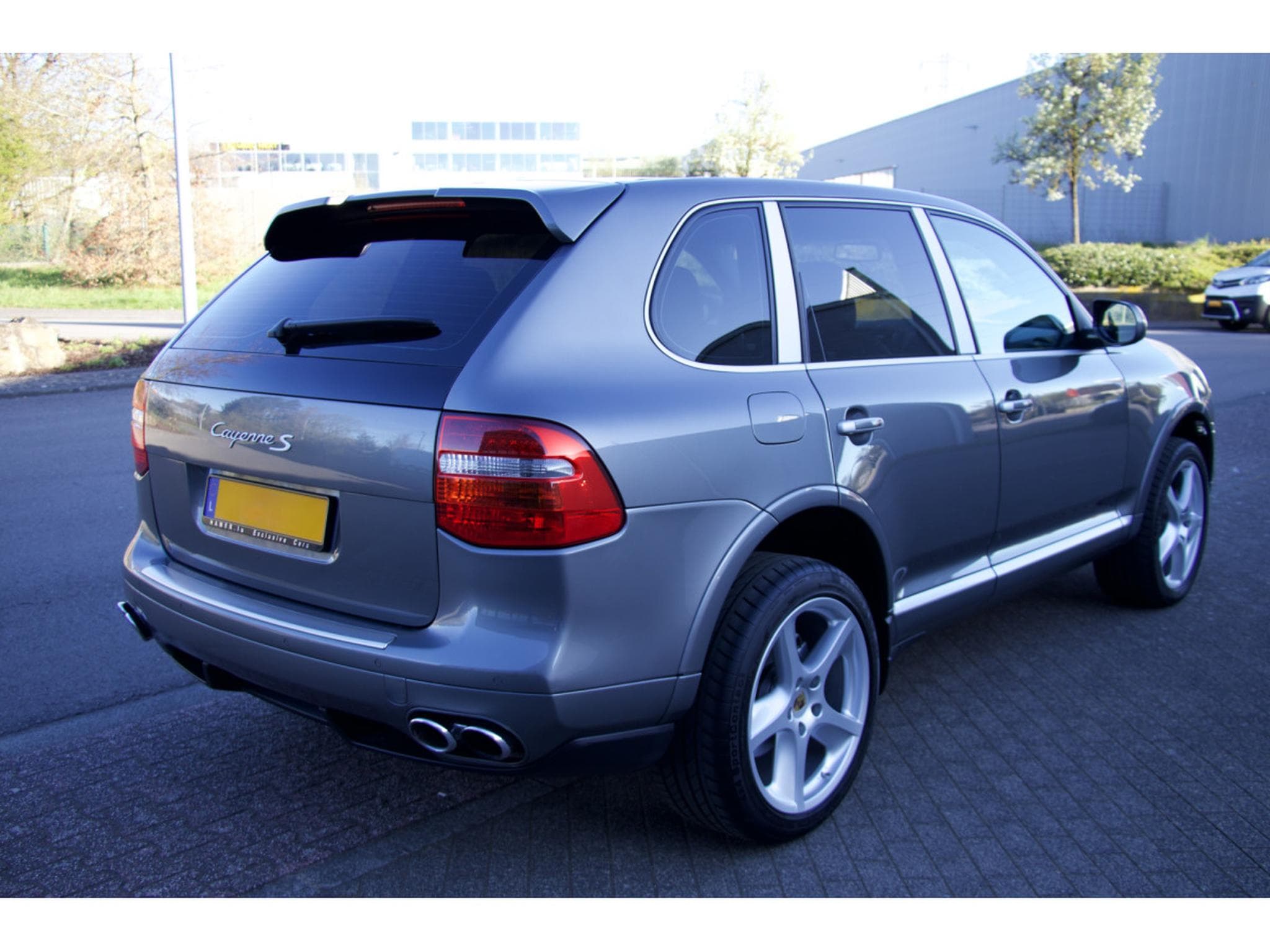 Porsche Cayenne S 4.8 957 échappement sport suspension pneumatique toit ouv. (2009) - Photo 4