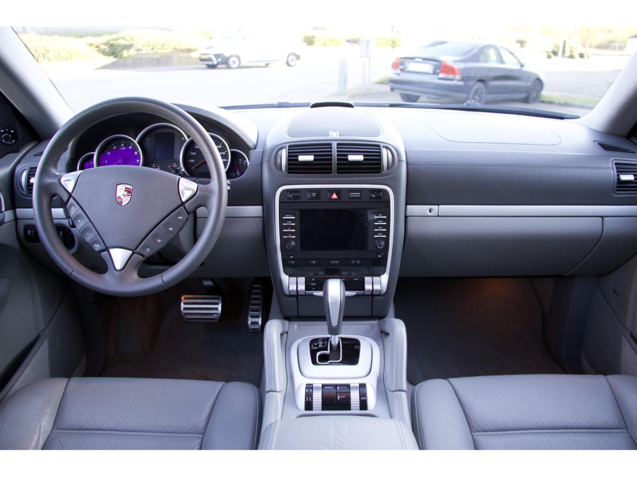 Porsche Cayenne S 4.8 957 échappement sport suspension pneumatique toit ouv. (2009) - Photo 9