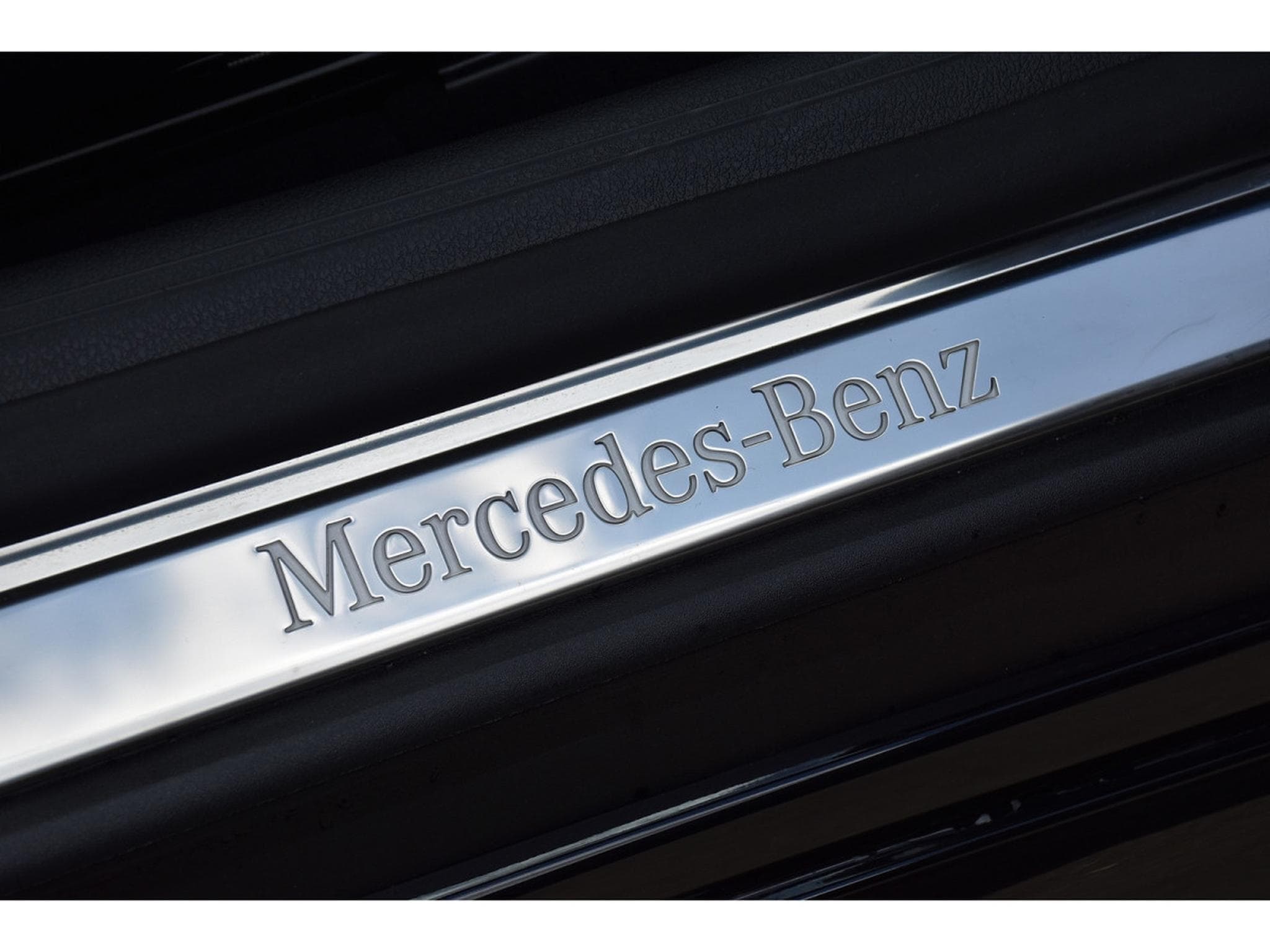 Mercedes CLE 200 AMG Line 9G-Tronic MEMO SG VENT DISTR CAM360 SIDE AIRSCARF (2025) - Foto 24
