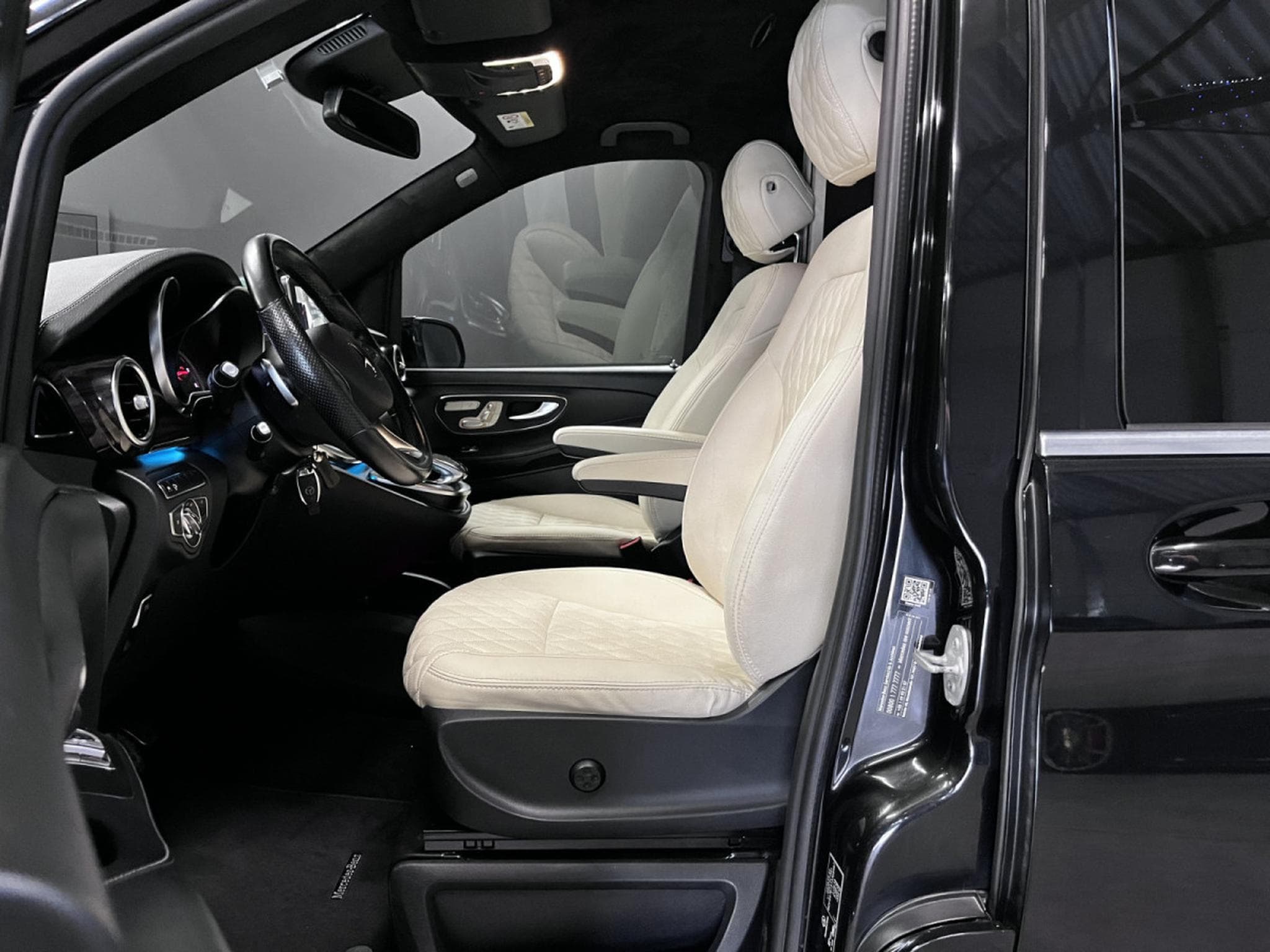 Mercedes V 250 VIP 250 D /AVANTGARDE /360°/VOLL/ (2018) - Photo 17