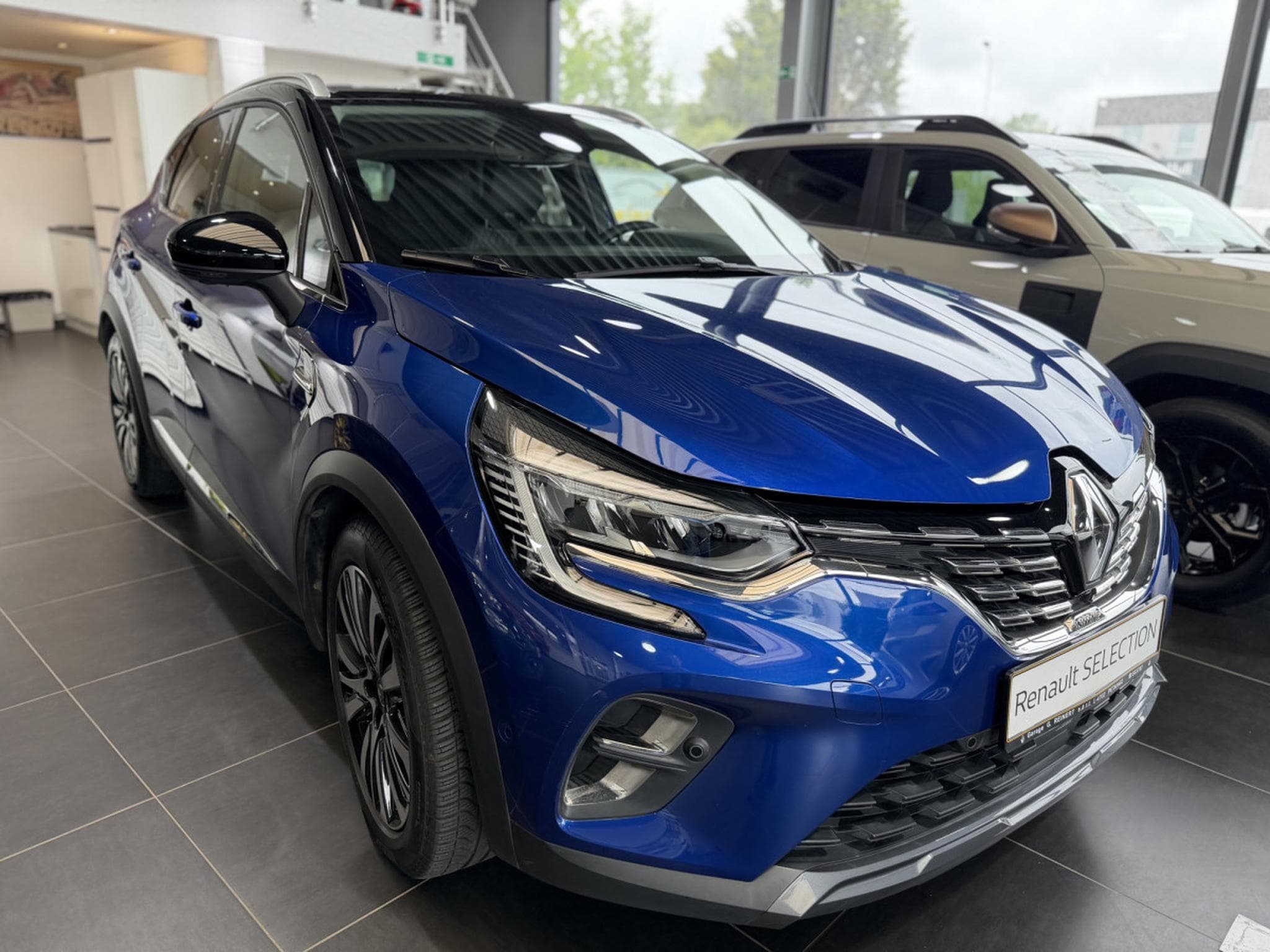 Renault Captur INITIALE PARIS TCE 155 EDC (2020) - Photo 1