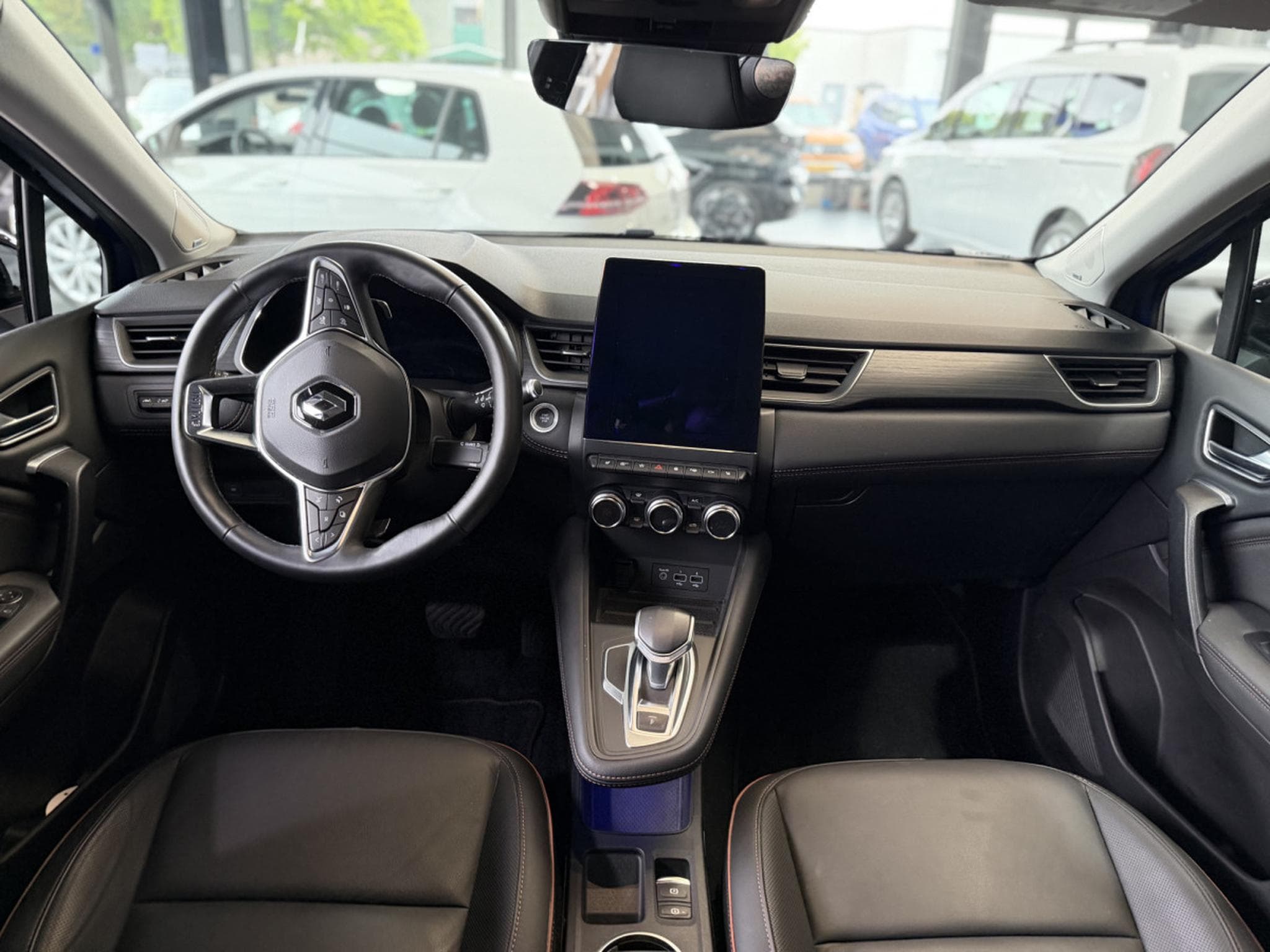 Renault Captur INITIALE PARIS TCE 155 EDC (2020) - Photo 6