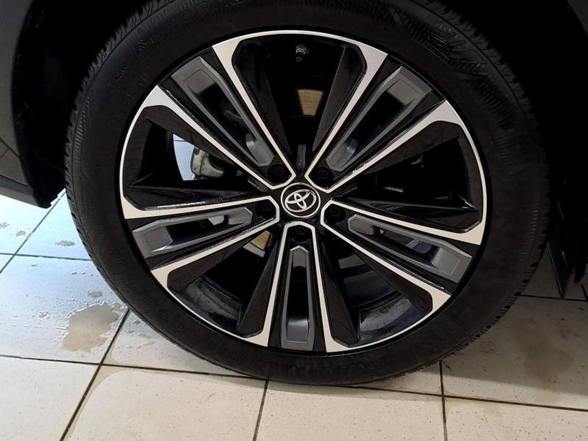 Toyota bZ4X Premium Awd (2023) - Foto 14