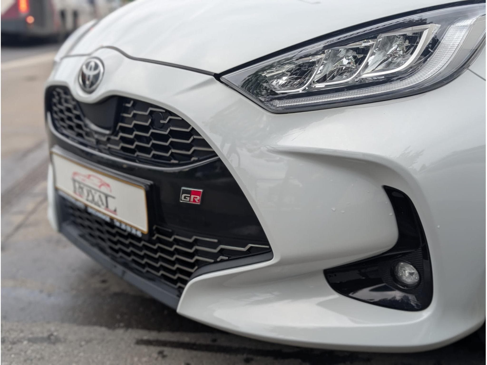 Toyota Yaris GR SPORT 1.5 HEV * GARANTIE CONSTRUCTEUR* (2023) - Photo 10