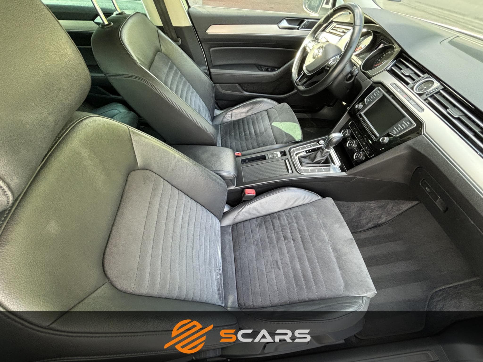 VW Passat B8 2.0 Tdi DSG 150cv (2017) - Photo 12