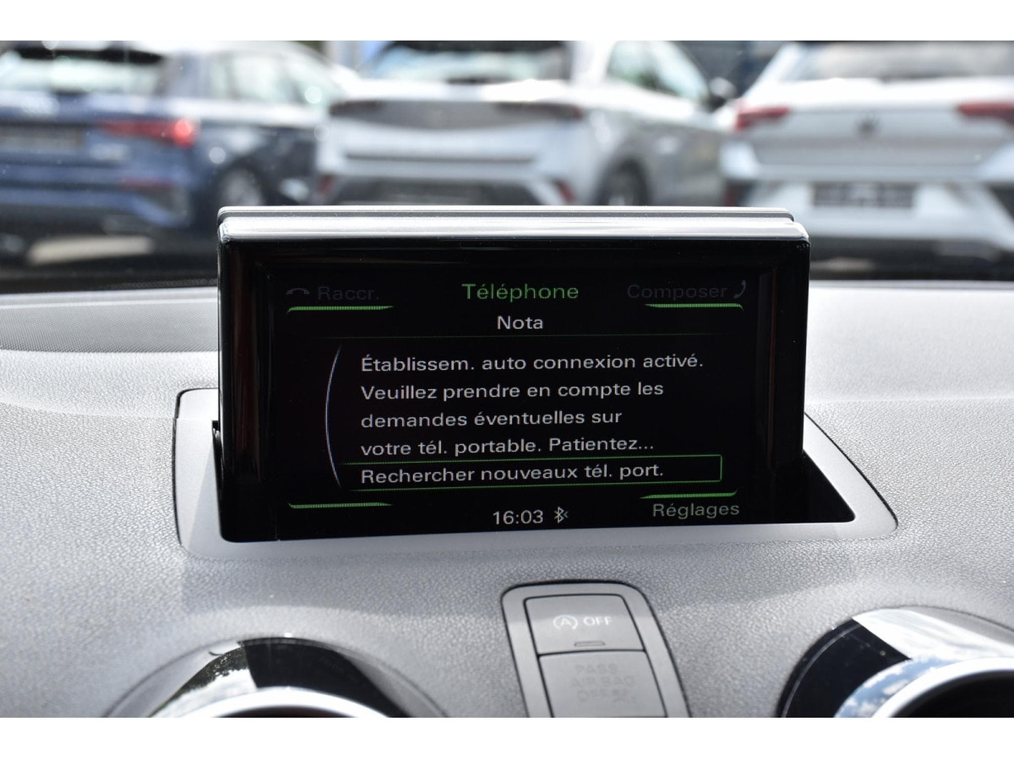 Audi A1 Sportback 1.4 TFSI Sport GPS XENON 1° MAIN CARNET (2015) - Photo 12