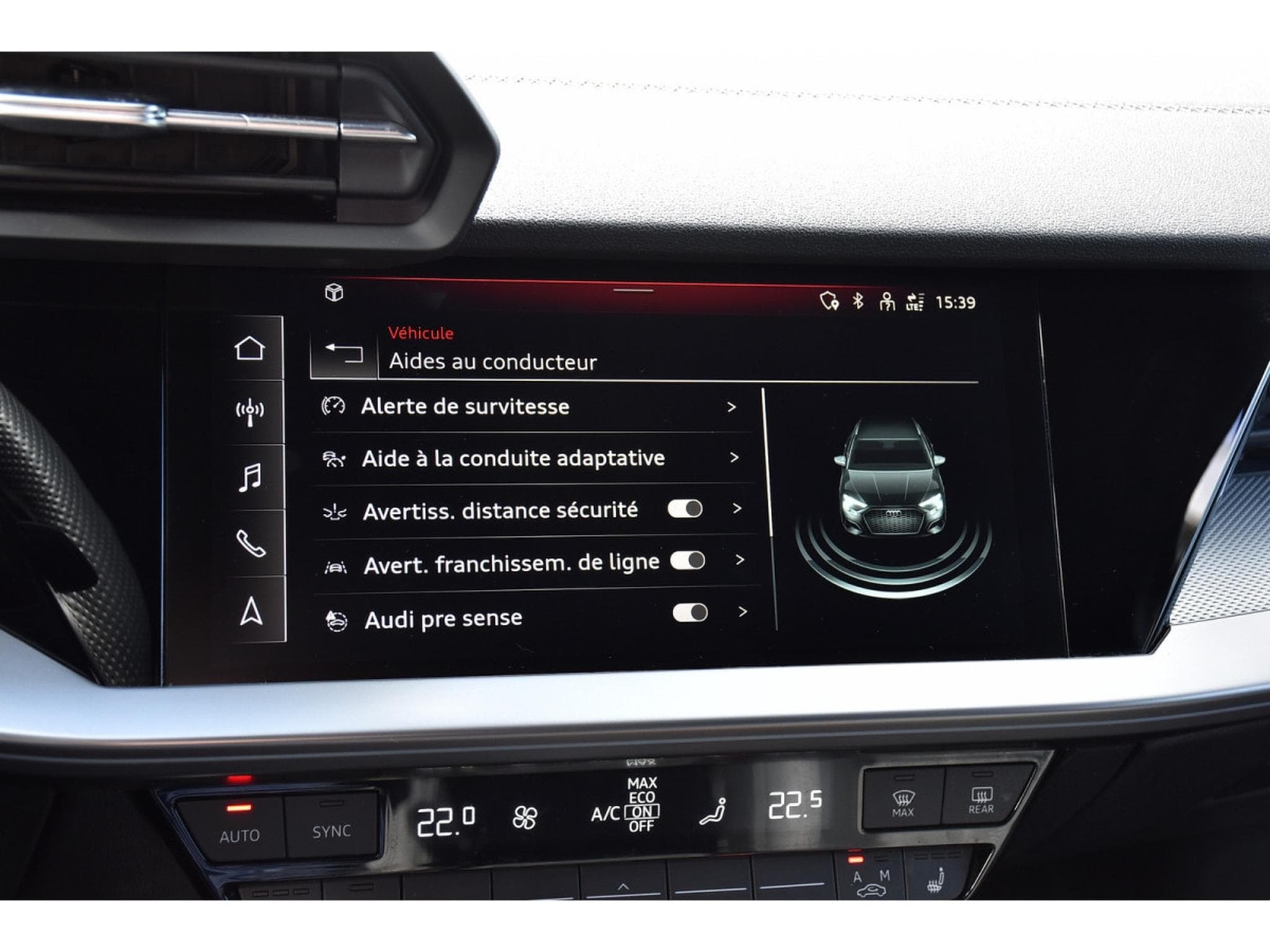 Audi A3 Sportback 40 TFSIe PHEV  S-Line S-Tronic CUIR ACC KEYLESS (2023) - Photo 13