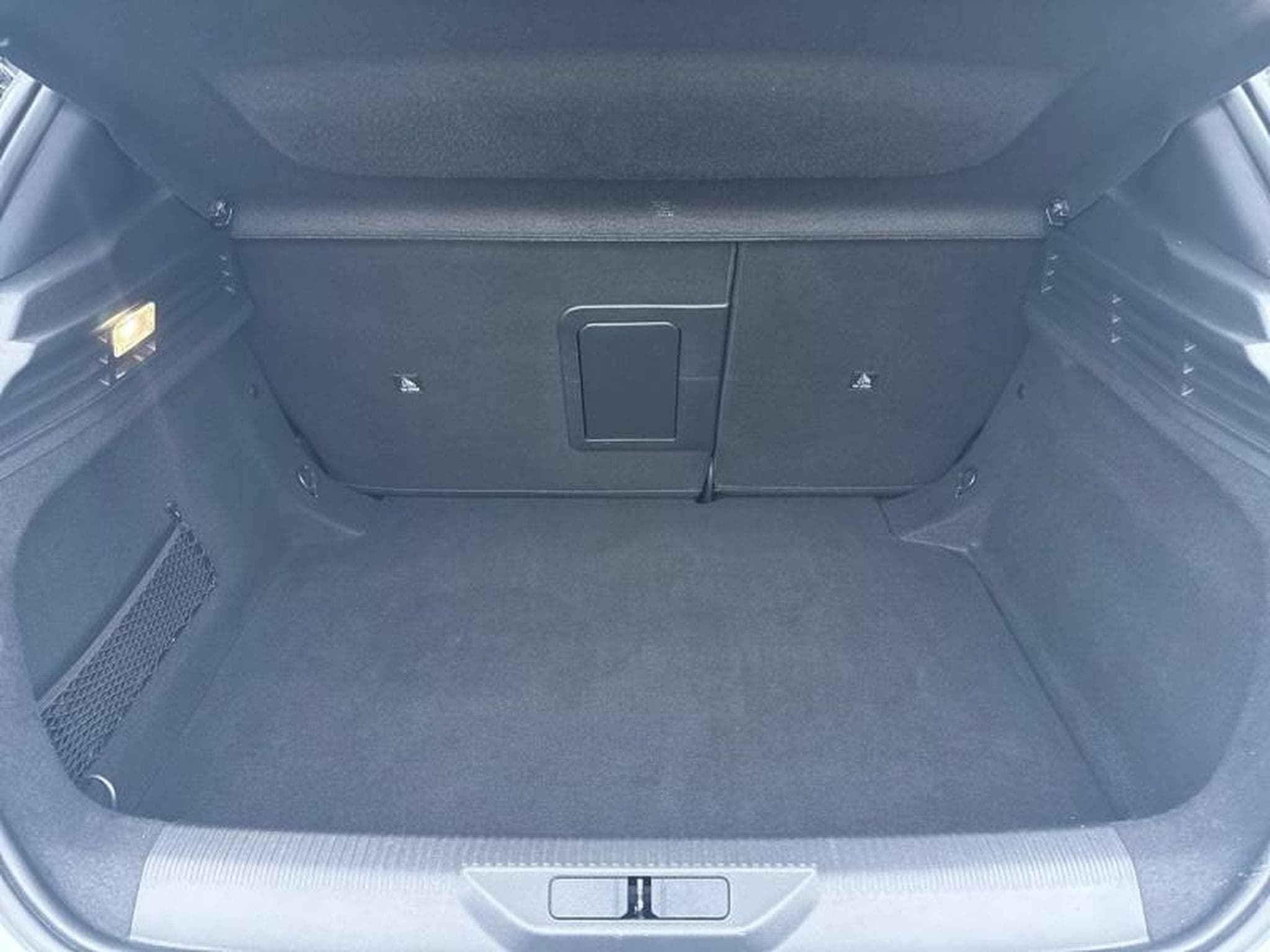 PEUGEOT 308 1.2 PureTech 130ch S&S Allure EAT8 (2024) - Foto 8