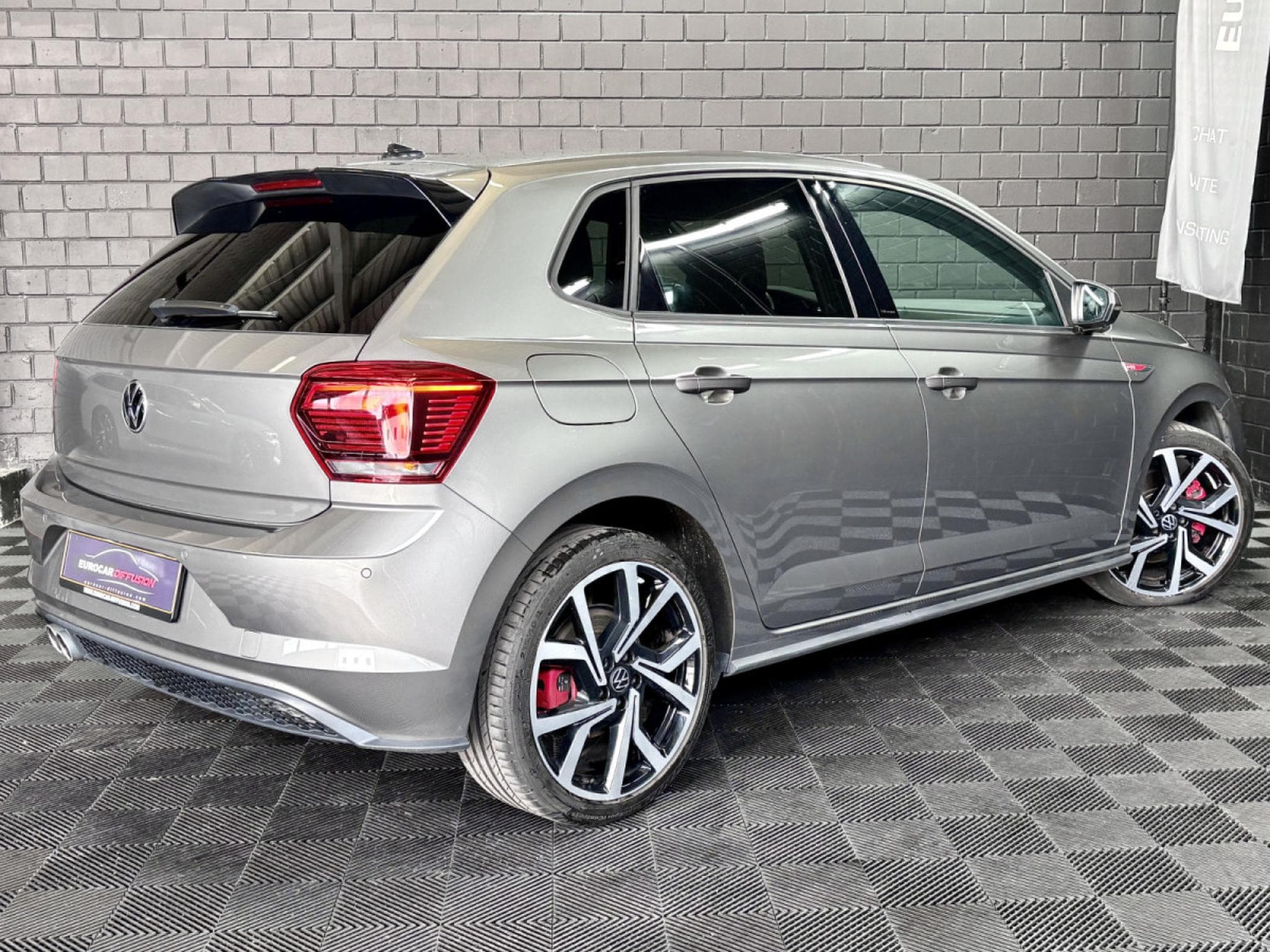 VW Polo 2.0 TSI 207 CV DSG7 *CAM *ACC* (2021) - Foto 6