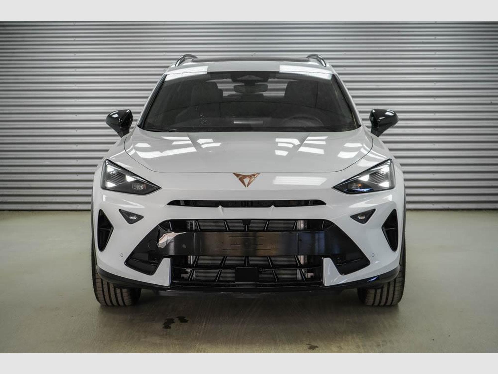 Cupra Formentor 1,5 eTSI DSG (2026) - Photo 2