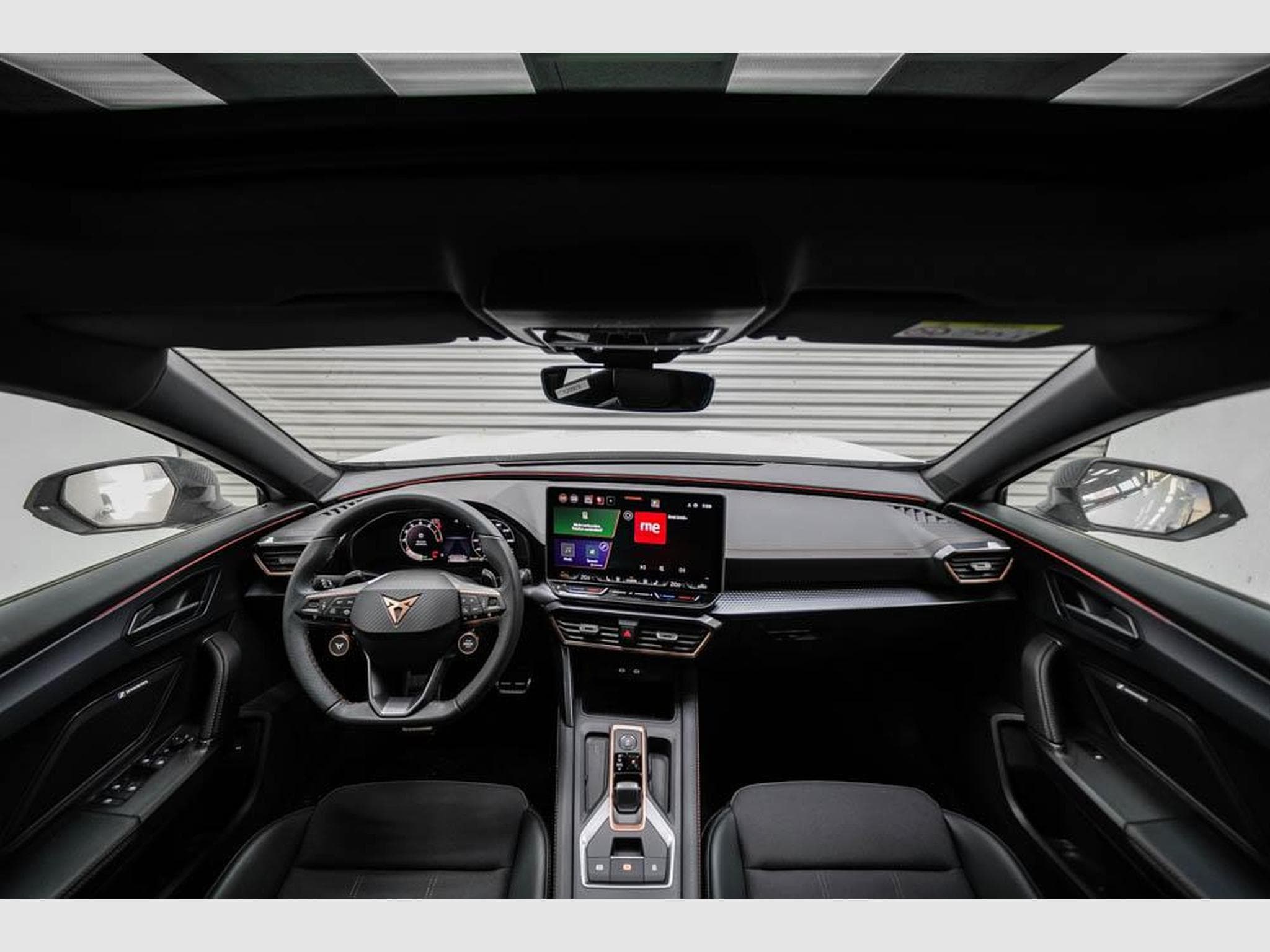 Cupra Formentor 1,5 eTSI DSG (2026) - Photo 6