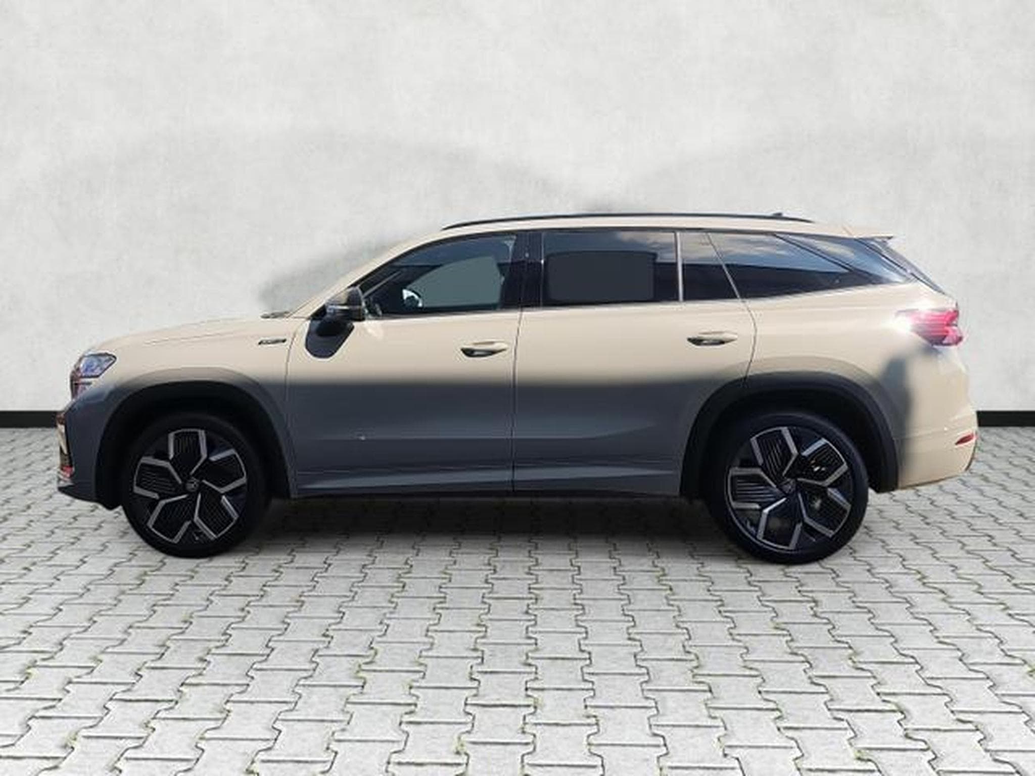 Skoda Kodiaq 1.5 TSI mHEV 110 kW Sportline (2026) - Foto 4