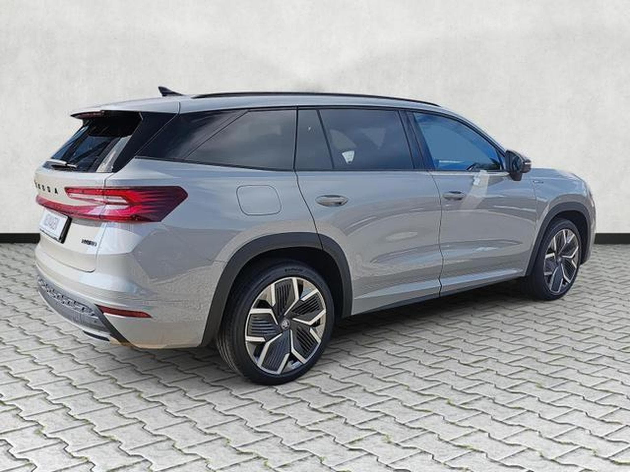 Skoda Kodiaq 1.5 TSI mHEV 110 kW Sportline (2026) - Foto 7