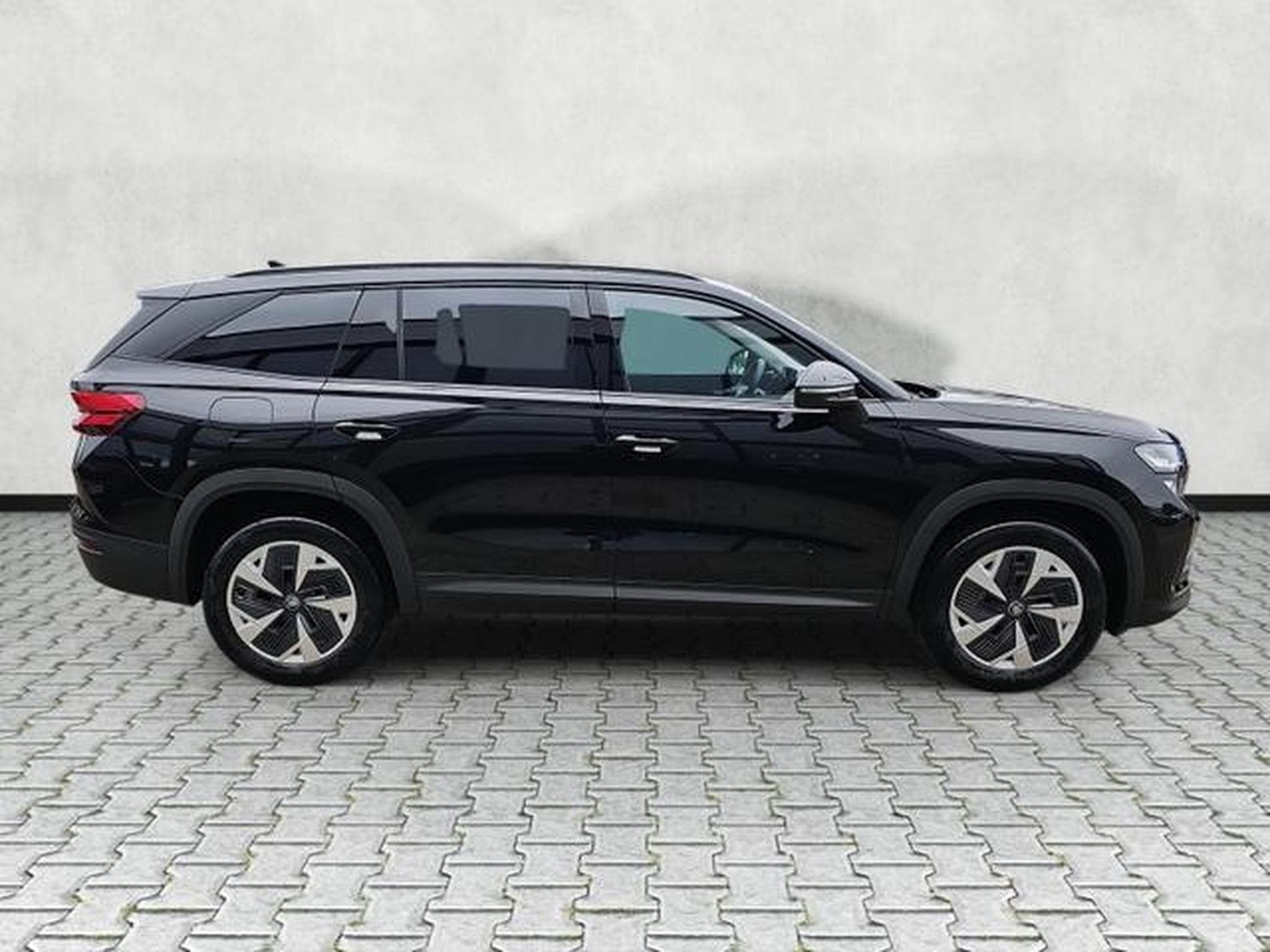 Skoda Kodiaq 1.5 TSI mHEV 110kW Selection (2026) - Photo 8