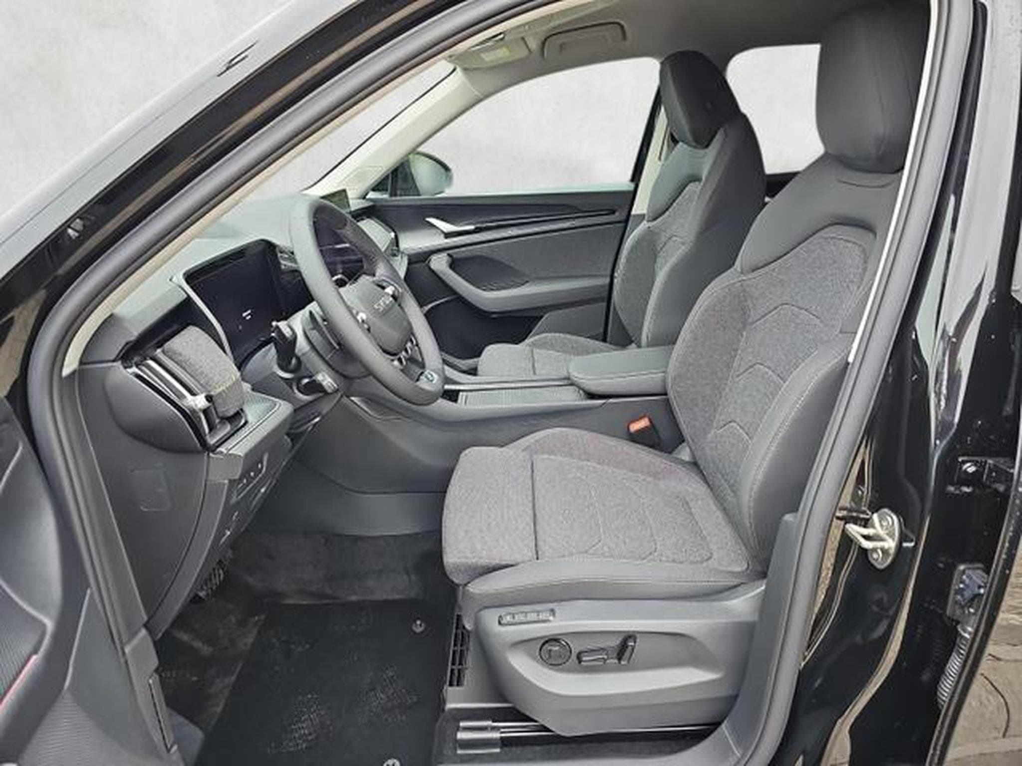 Skoda Kodiaq 1.5 TSI mHEV 110kW Selection (2026) - Photo 9