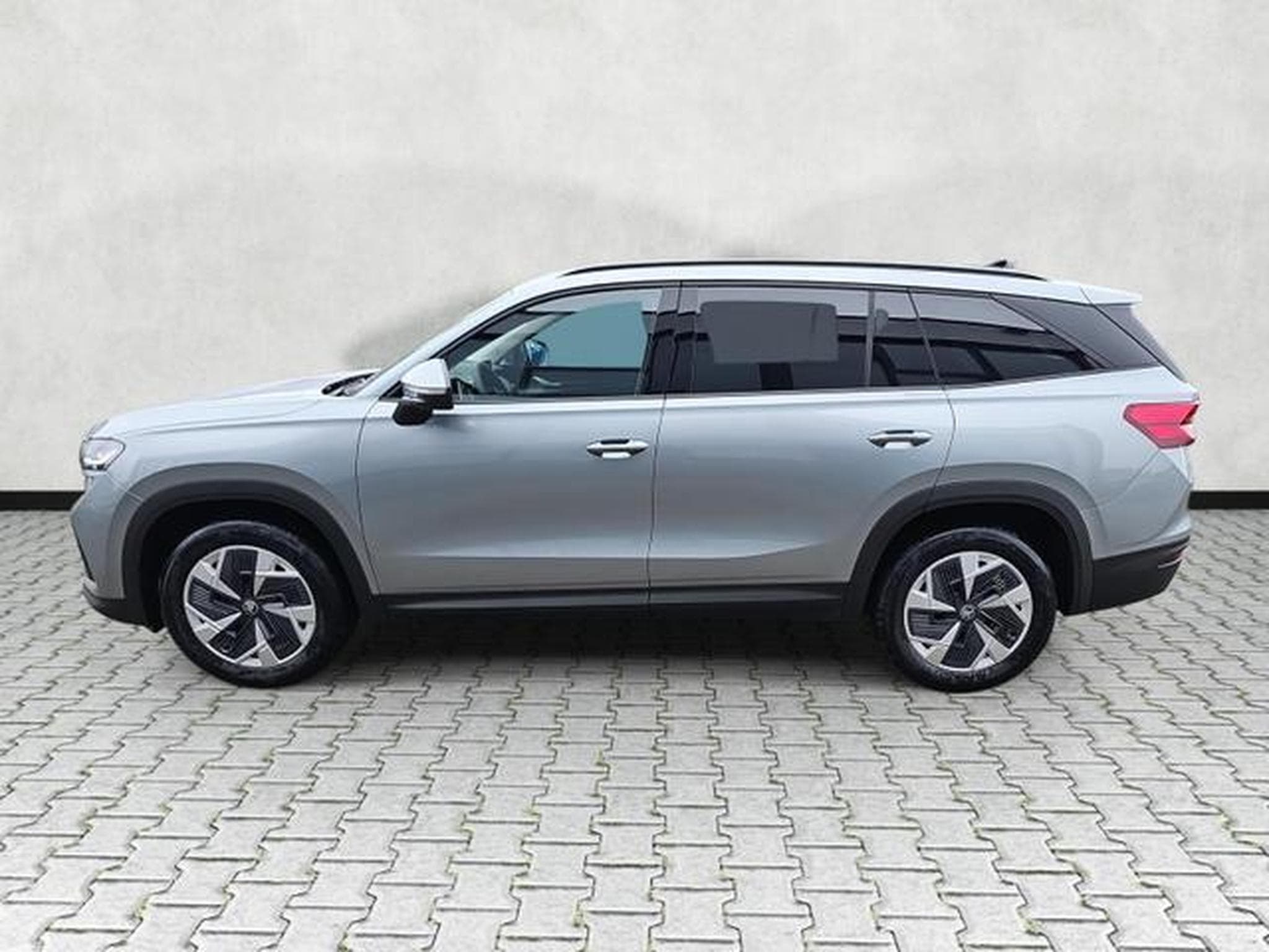 Skoda Kodiaq 1.5 TSI mHEV 110kW Selection (2026) - Photo 4