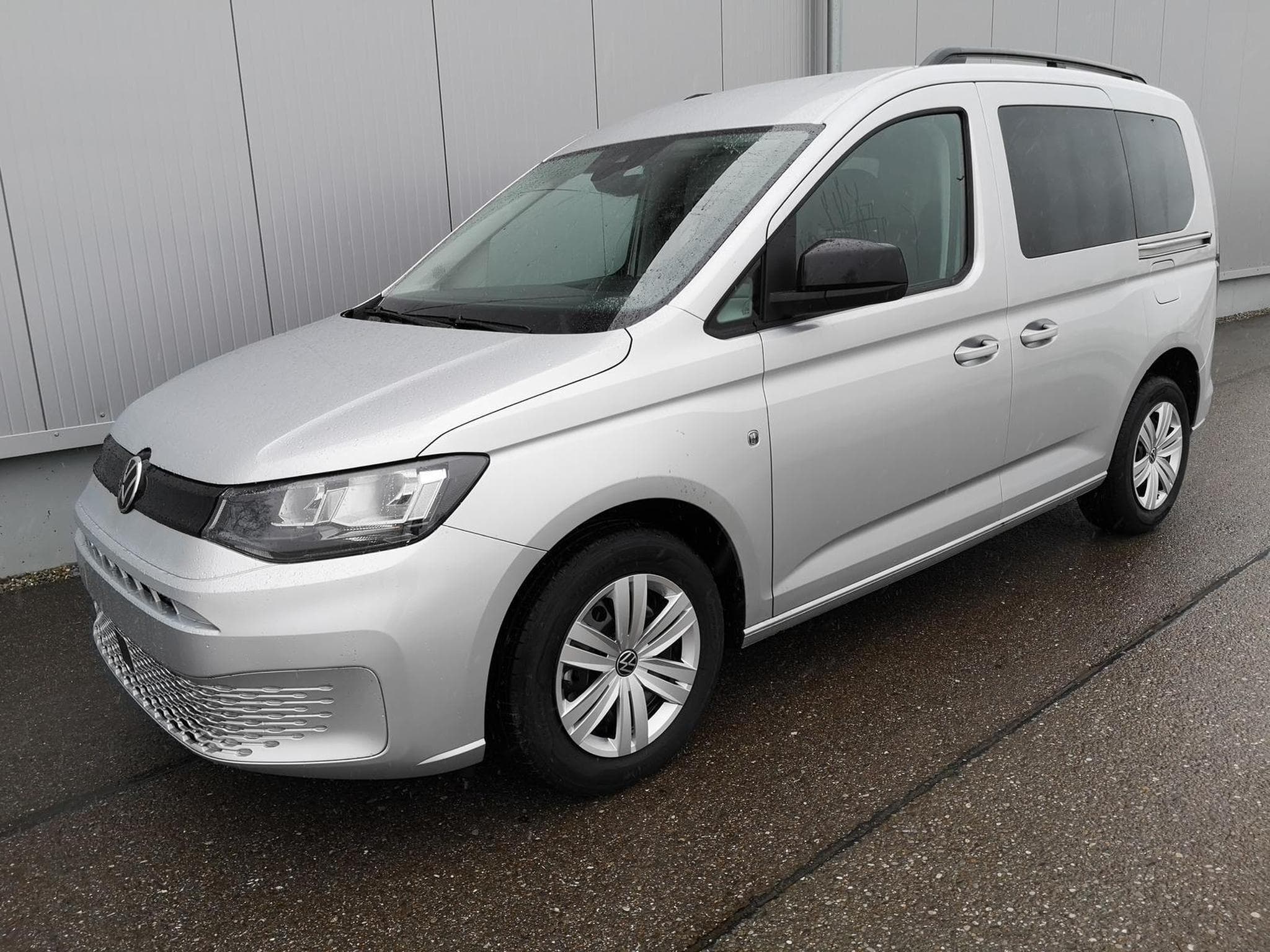 VW Caddy Basis (2026) - Foto 1