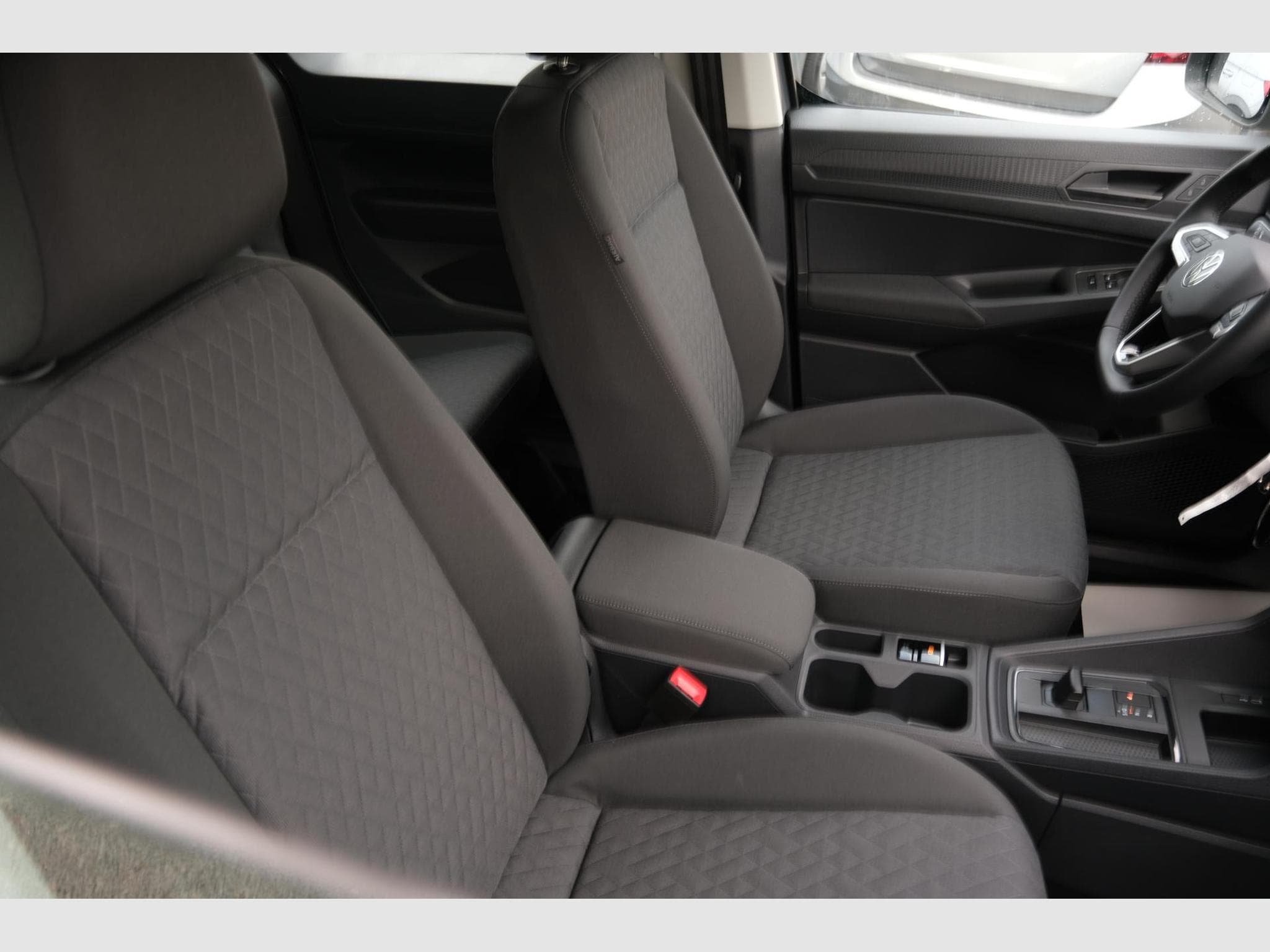 VW Caddy 1.5 TSI DSG (2026) - Photo 25