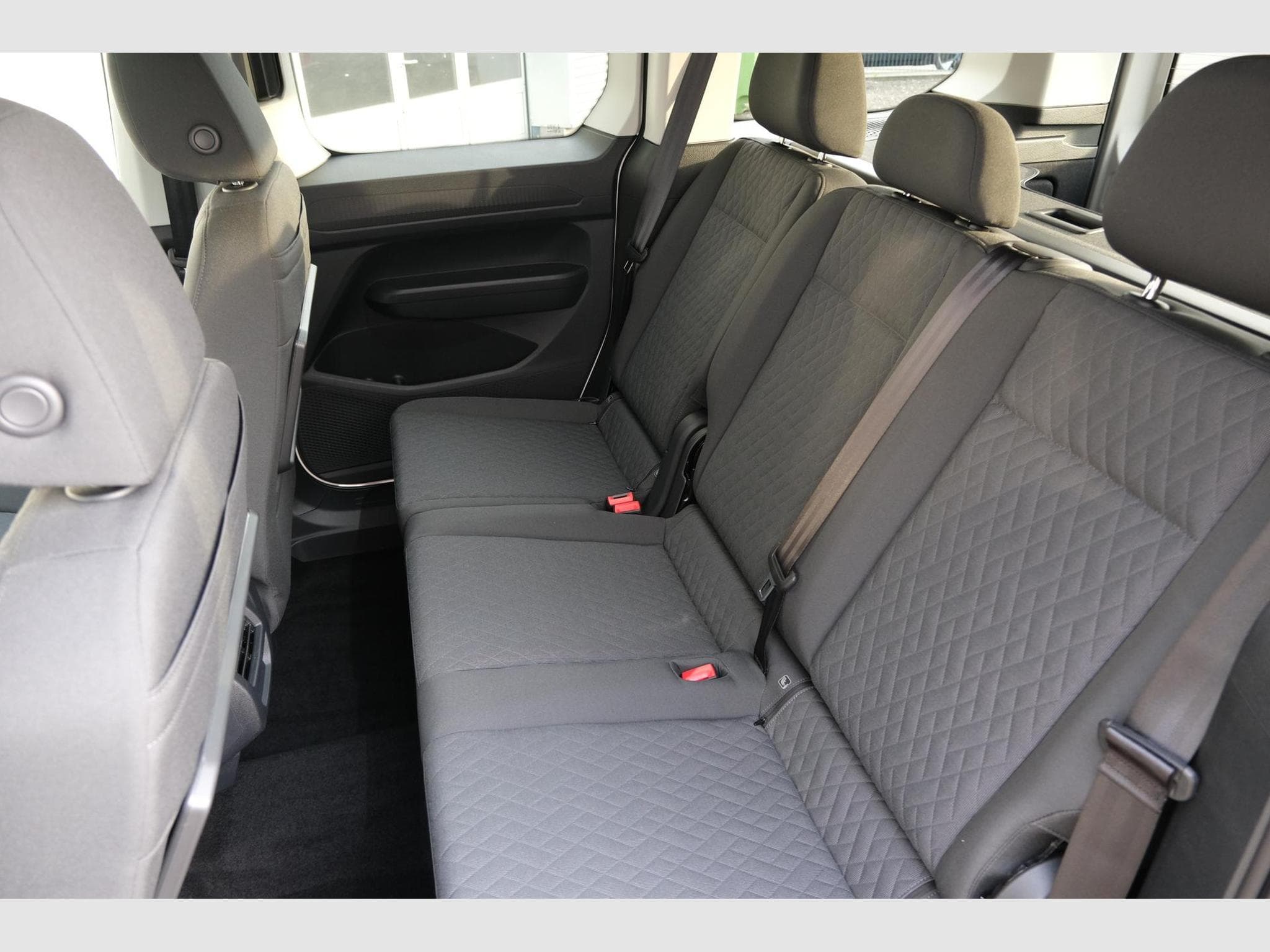 VW Caddy 1.5 TSI DSG (2026) - Foto 9