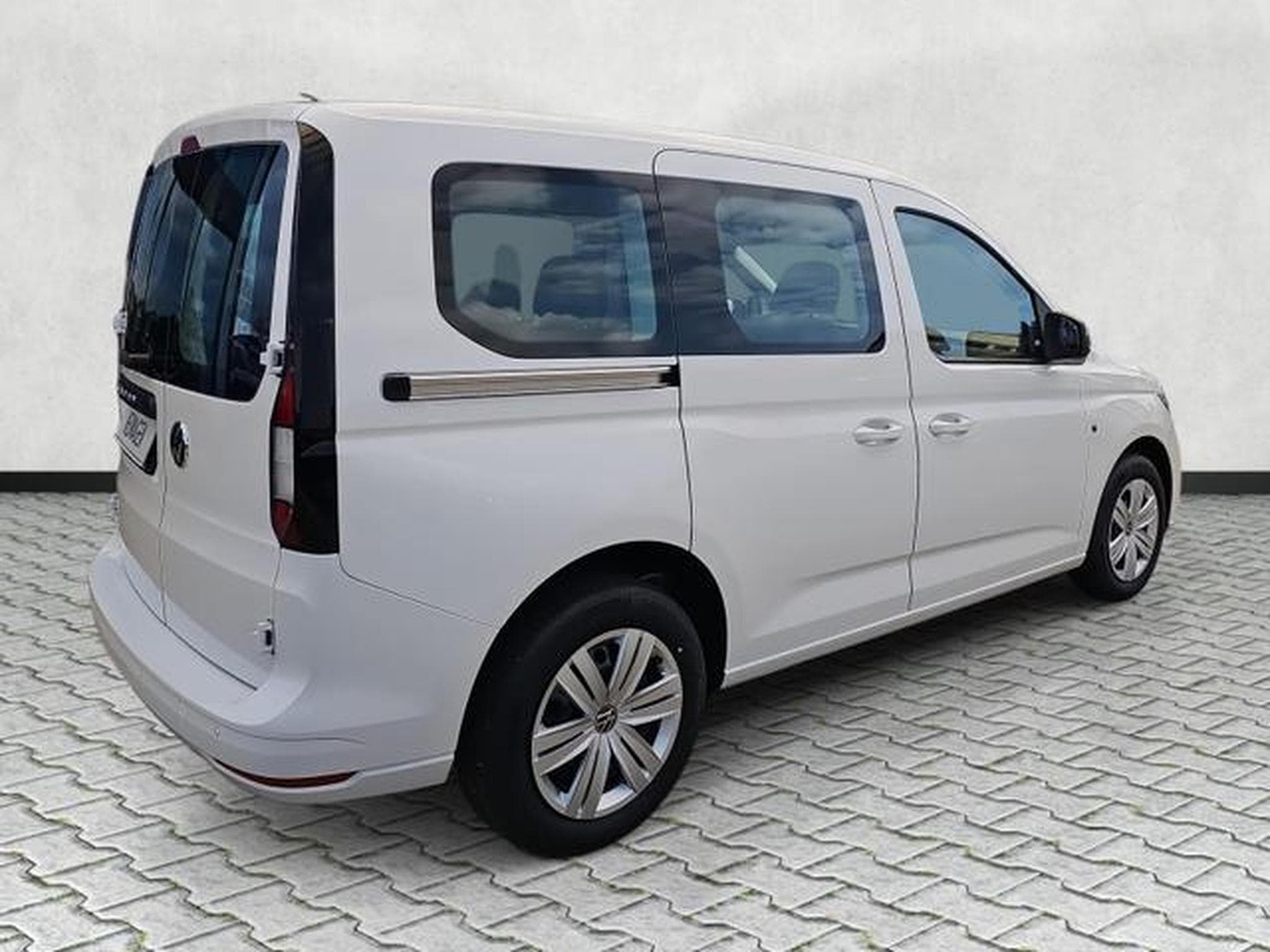 VW Caddy Basis (2025) - Foto 7