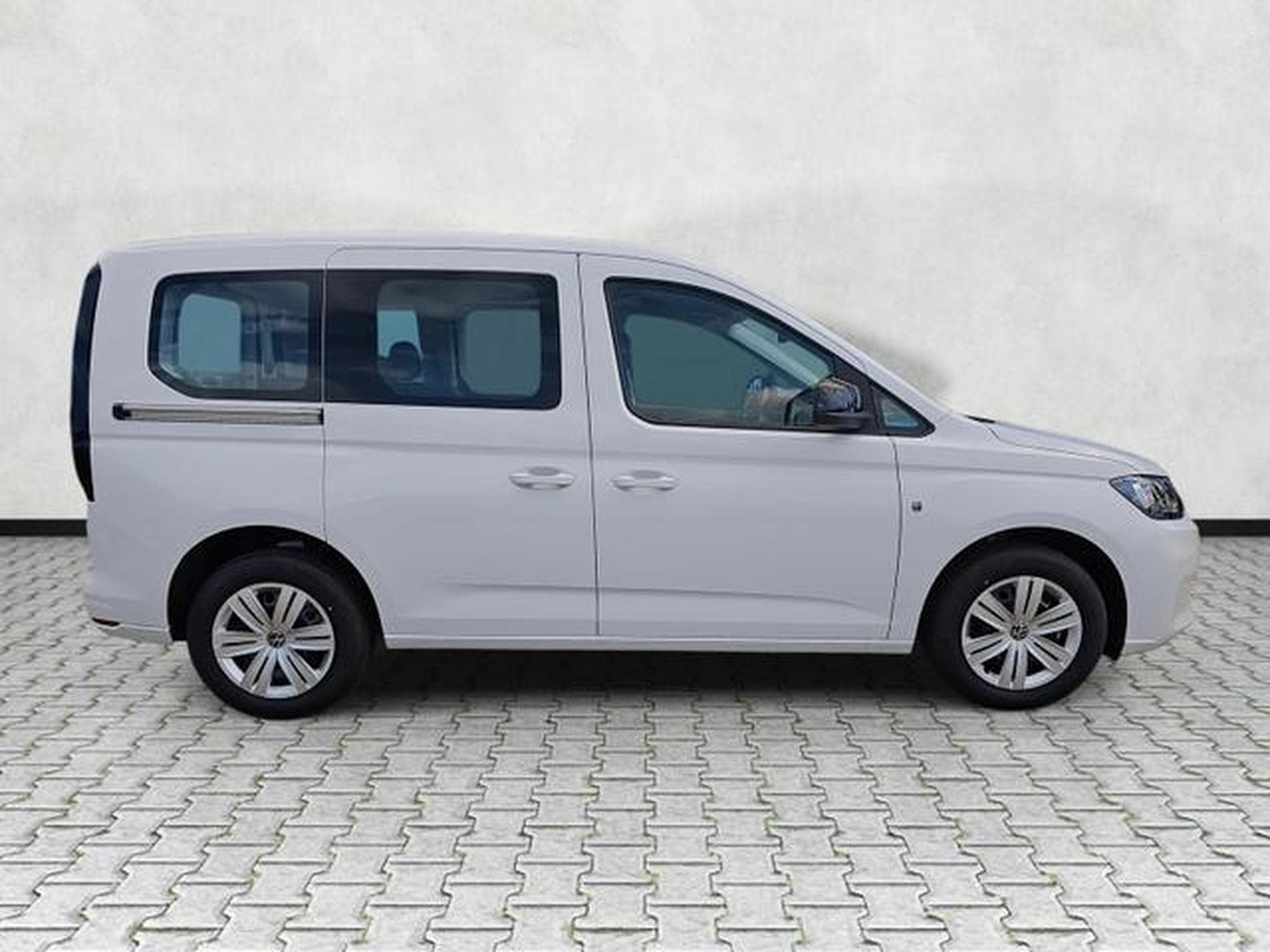 VW Caddy Basis (2025) - Foto 8
