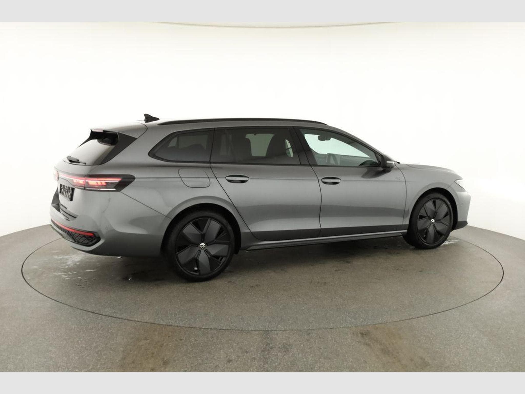 VW Passat Variant 2.0 TDI 142 kW 4Motion R-Line (2026) - Foto 20