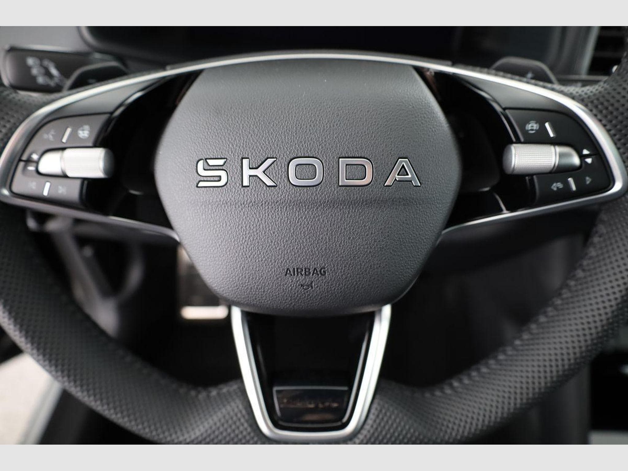 Skoda Karoq Sportline (2026) - Foto 6