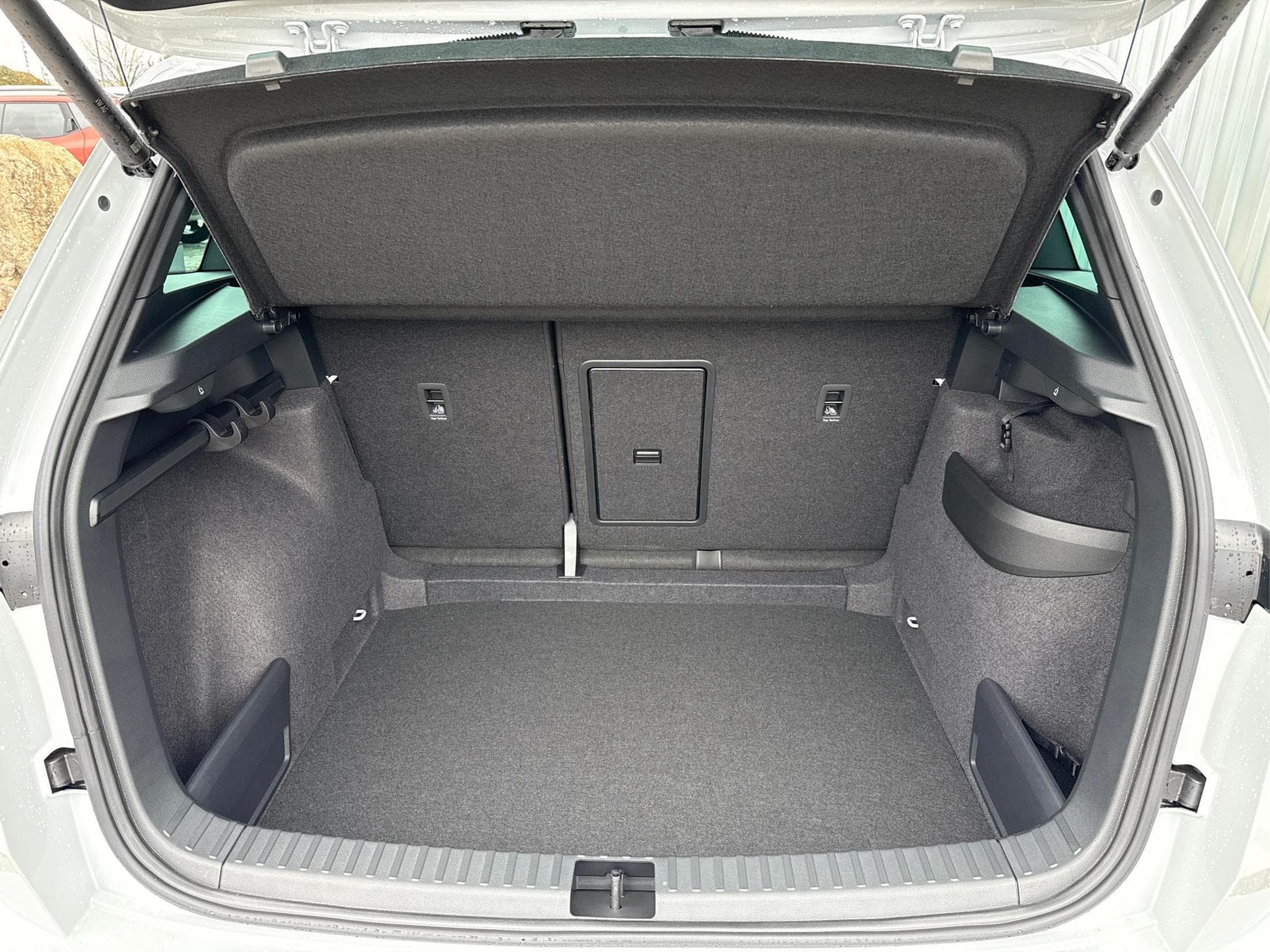 Skoda Karoq Sportline 1,5 TSI (2026) - Foto 14