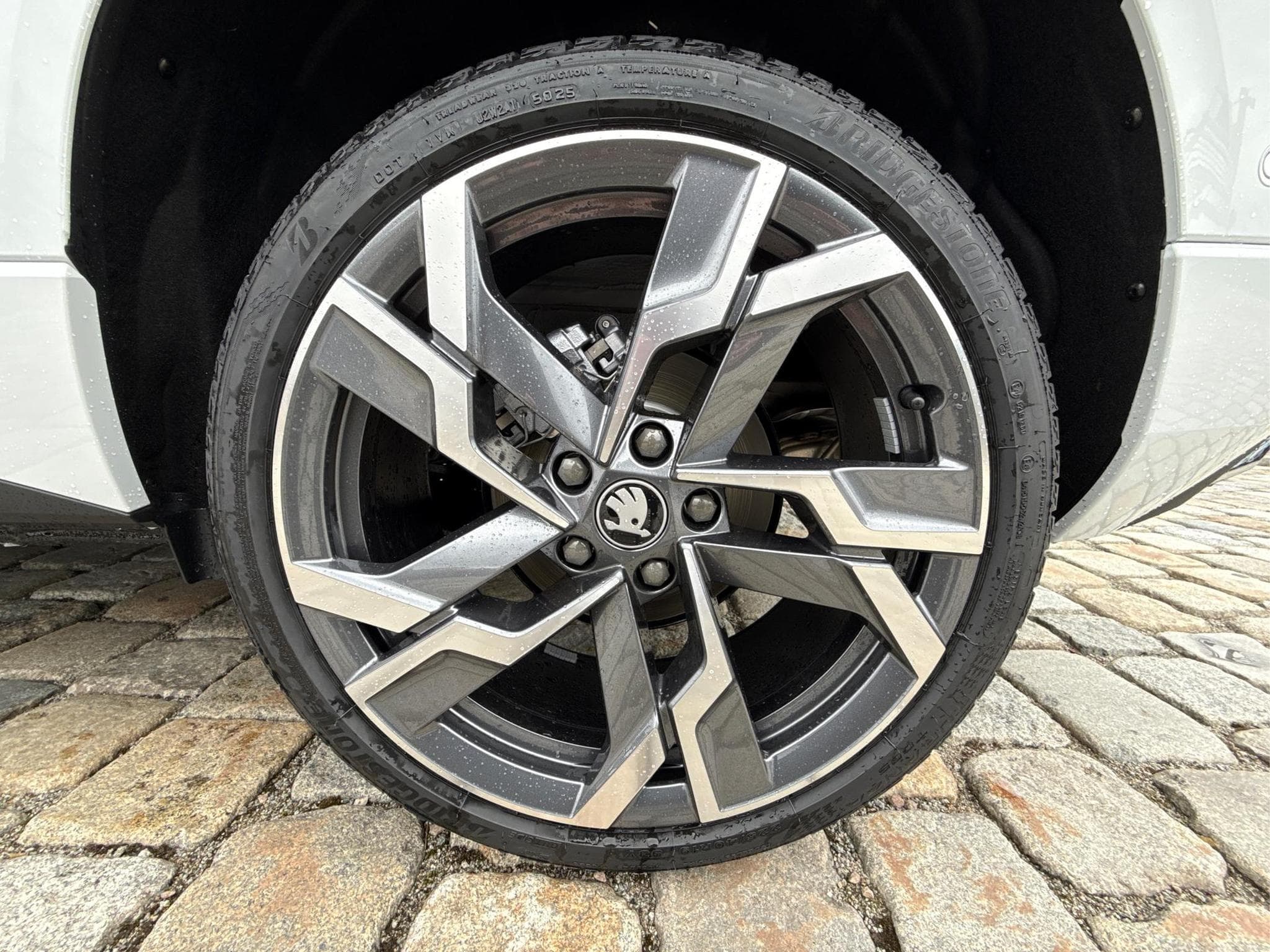 Skoda Karoq Sportline 1,5 TSI (2026) - Foto 18