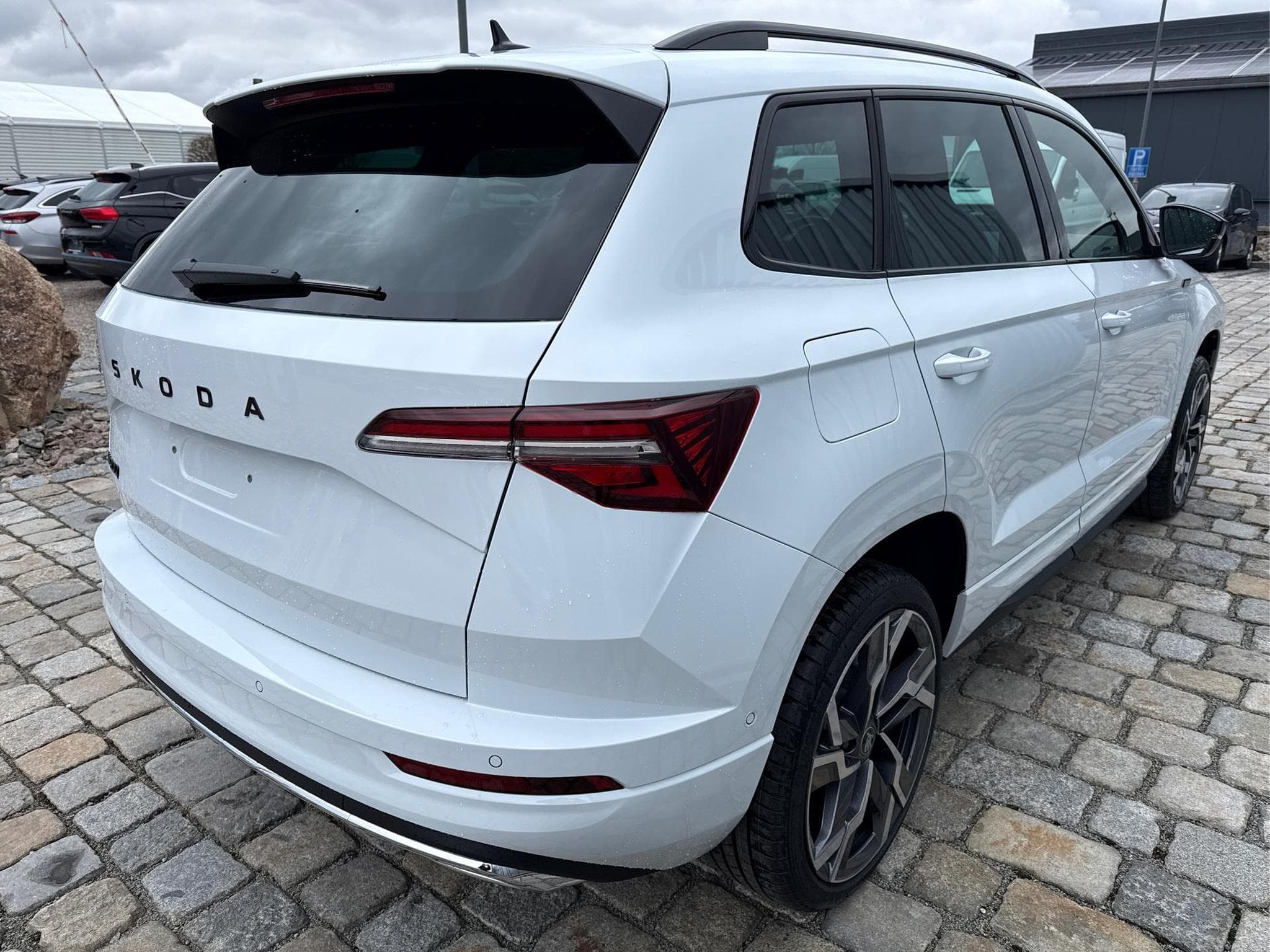 Skoda Karoq Sportline 1,5 TSI (2026) - Foto 6