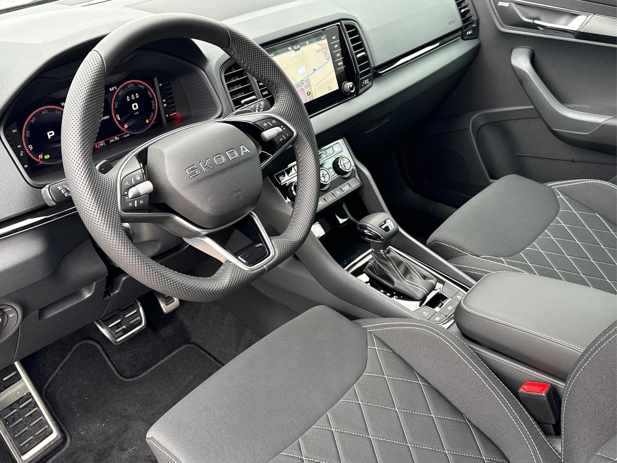 Skoda Karoq Sportline 1,5 TSI (2026) - Foto 7