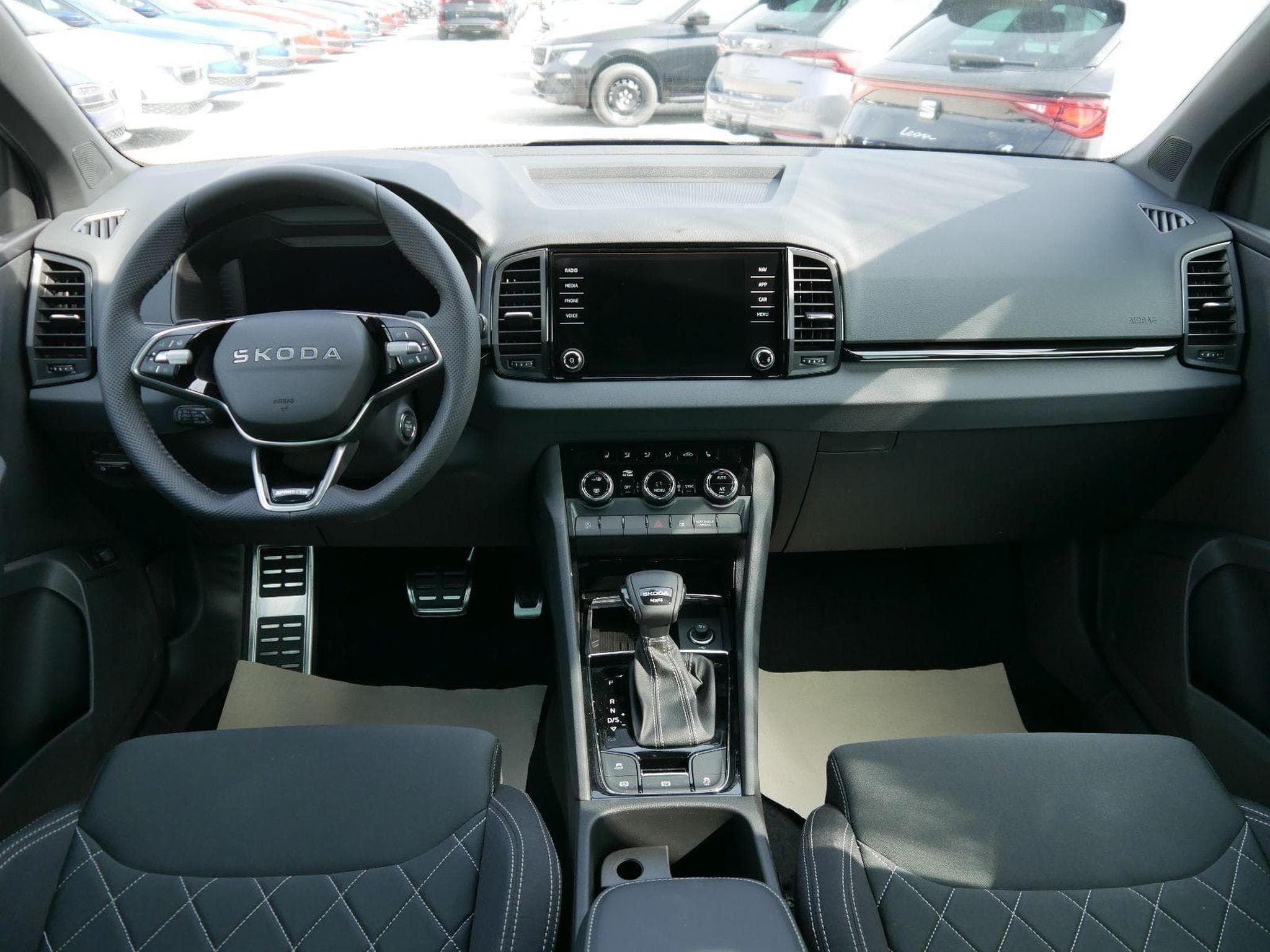 Skoda Karoq Sportline (2026) - Photo 10