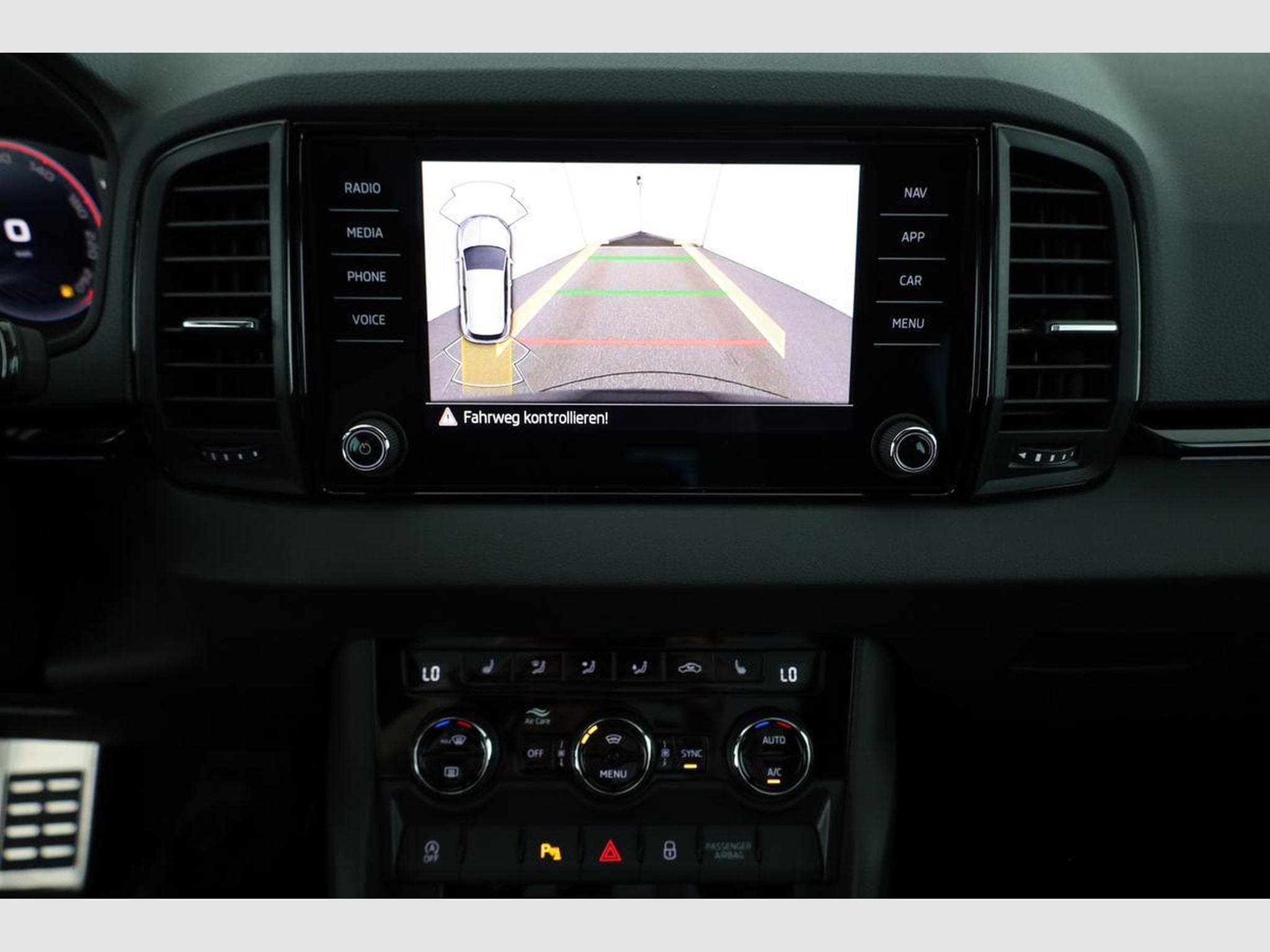 Skoda Karoq Sportline 4x4 (2026) - Photo 6