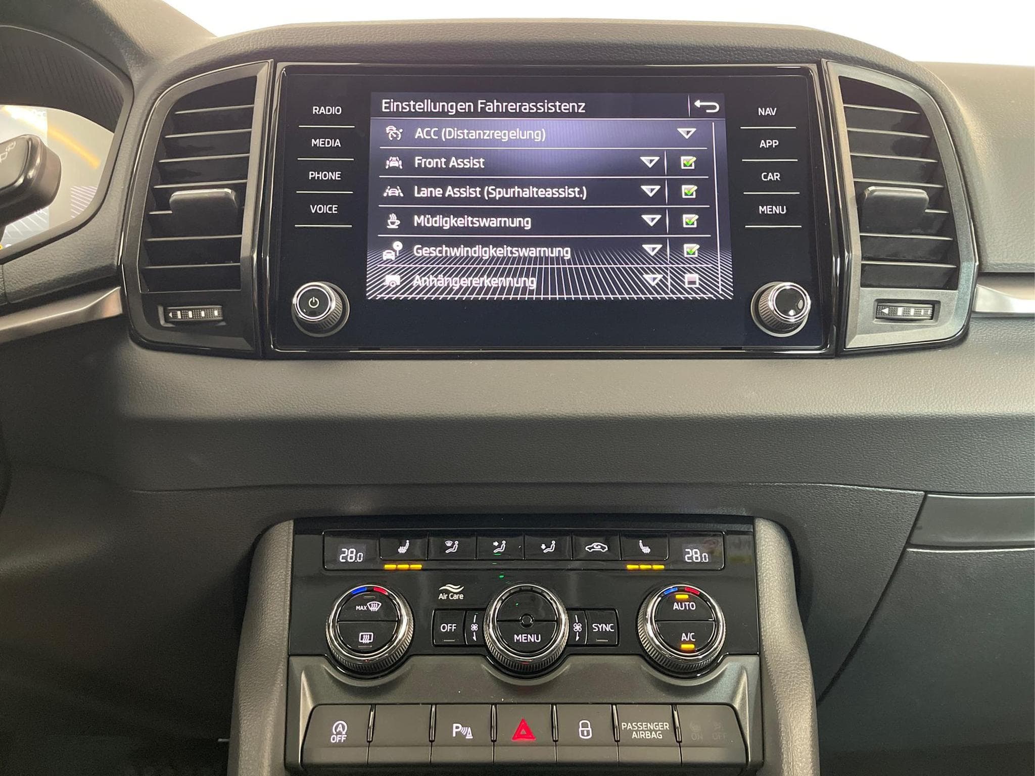 Skoda Karoq Selection (2026) - Photo 10