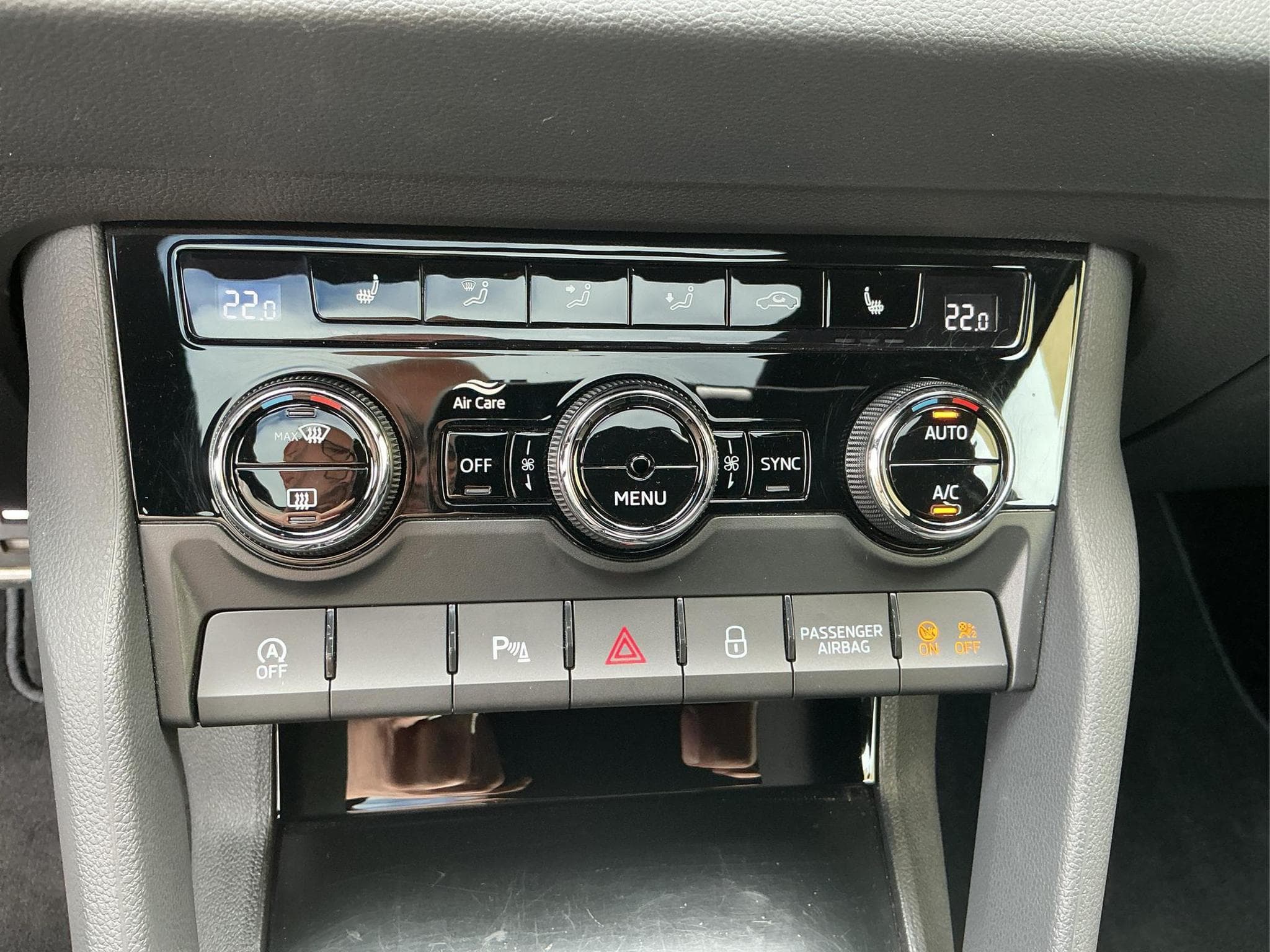 Skoda Karoq Sportline Pano Navi (2024) - Foto 15
