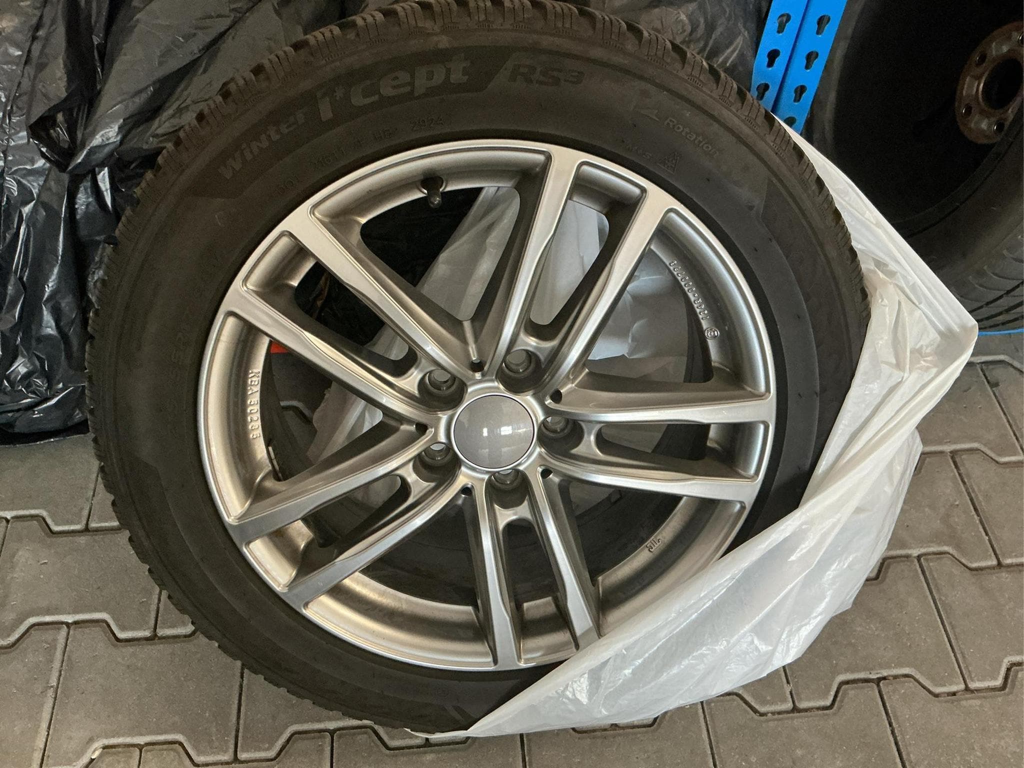 Skoda Karoq Sportline Pano Navi (2024) - Foto 19