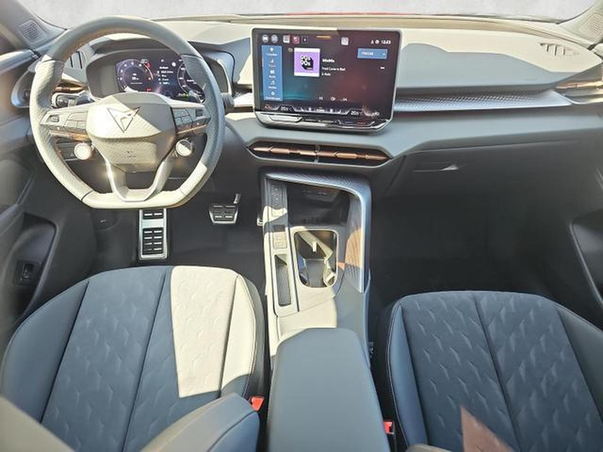 Cupra Terramar 1.5 eTSI 110 kW (2025) - Foto 11