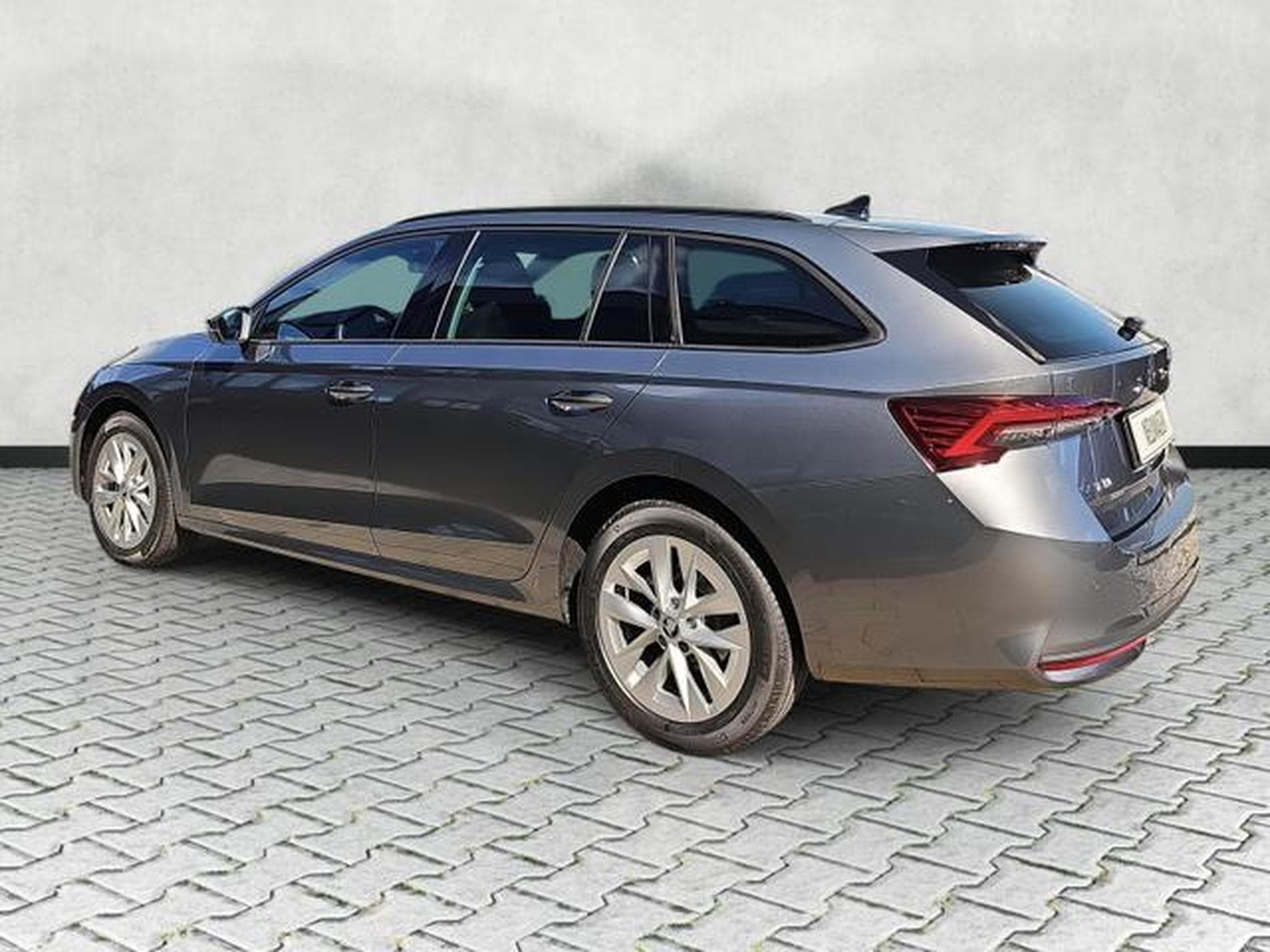 Skoda Octavia 1.5 TSI mHEV 110 kW Selection (2026) - Photo 5