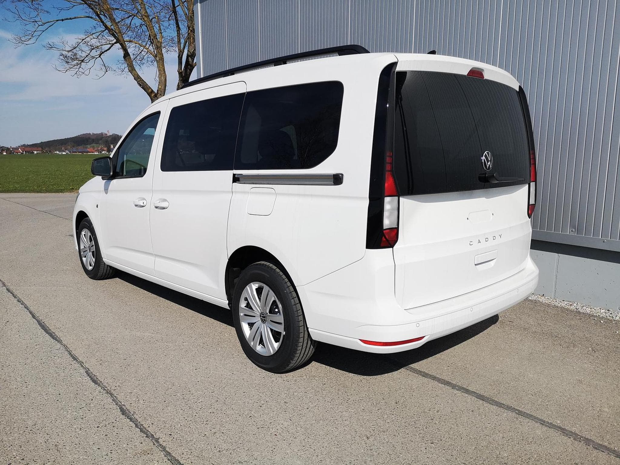 VW Caddy Basis (2026) - Photo 2